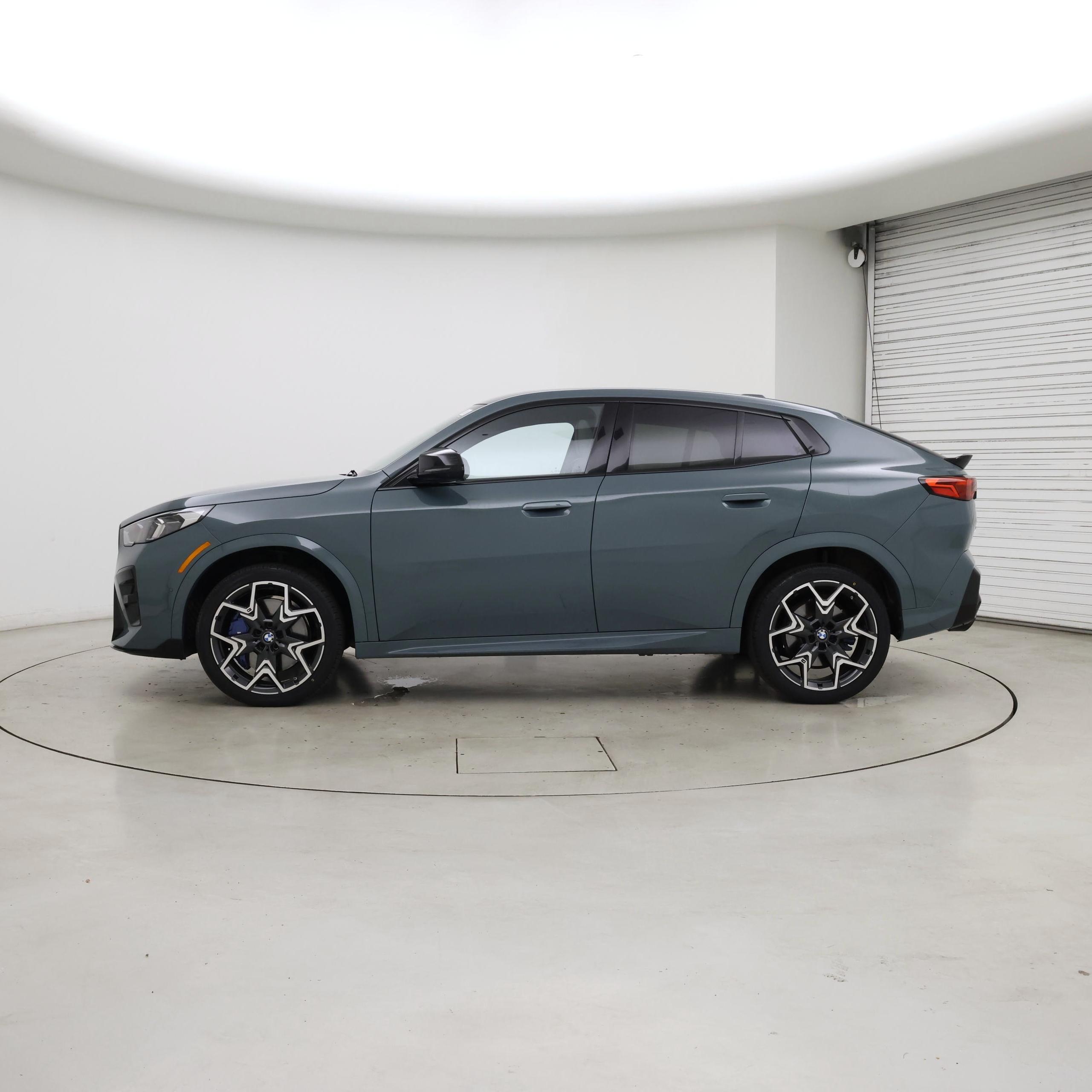 Thumbnail: 2025 BMW X2 - 3