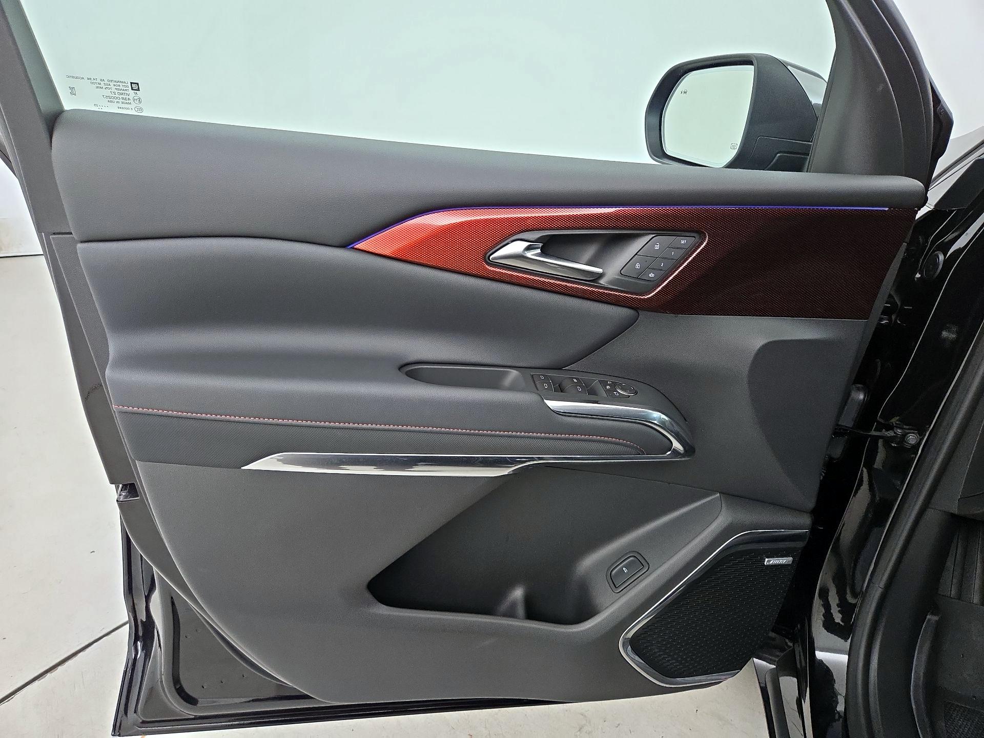 Thumbnail: 2025 Chevrolet Traverse - 12