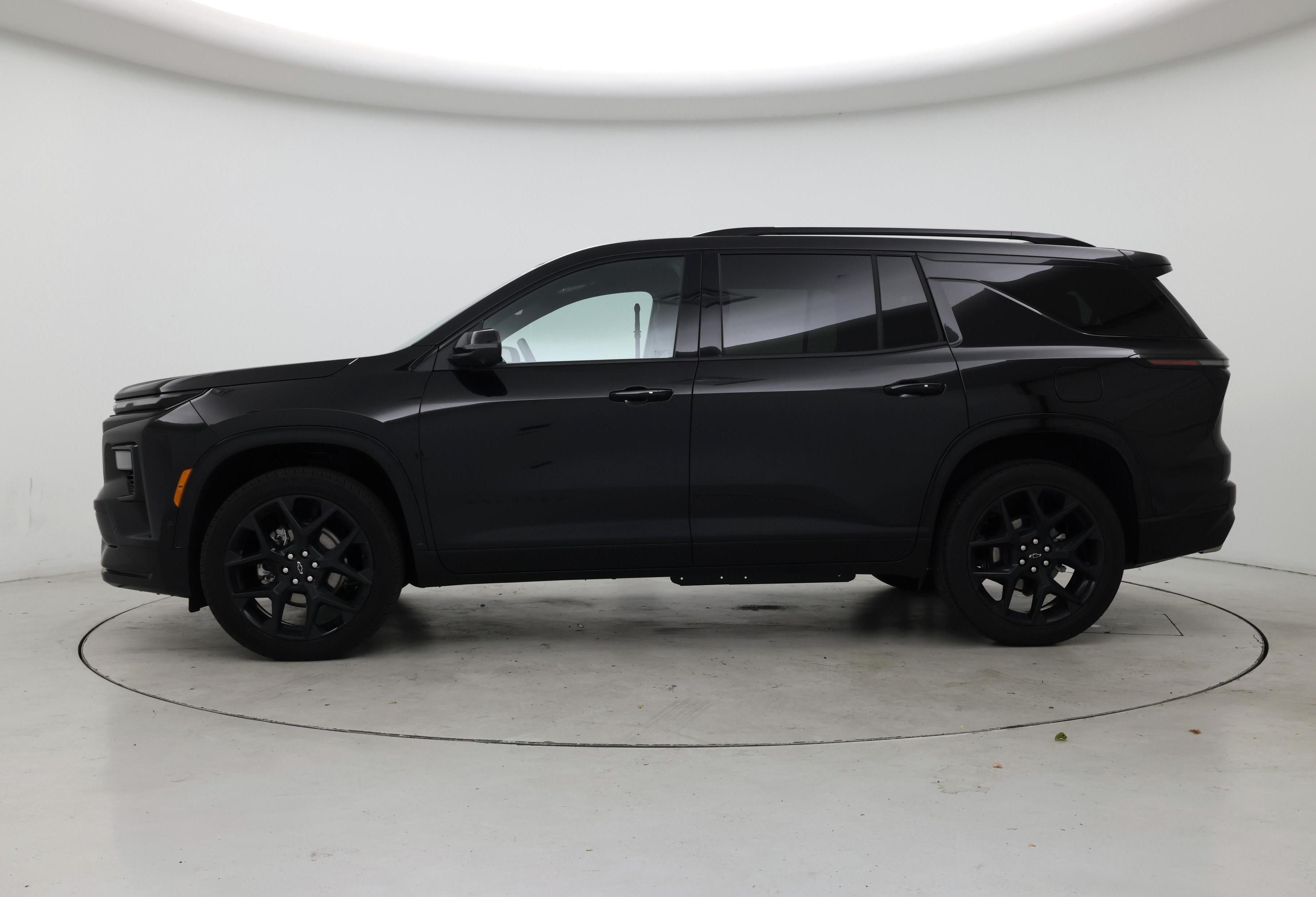 Thumbnail: 2025 Chevrolet Traverse - 3