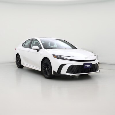 White 2025 Toyota Camry SE