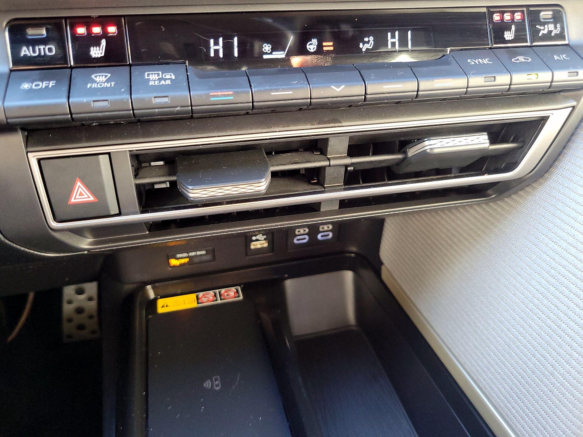 Thumbnail: 2025 Toyota Camry - 16