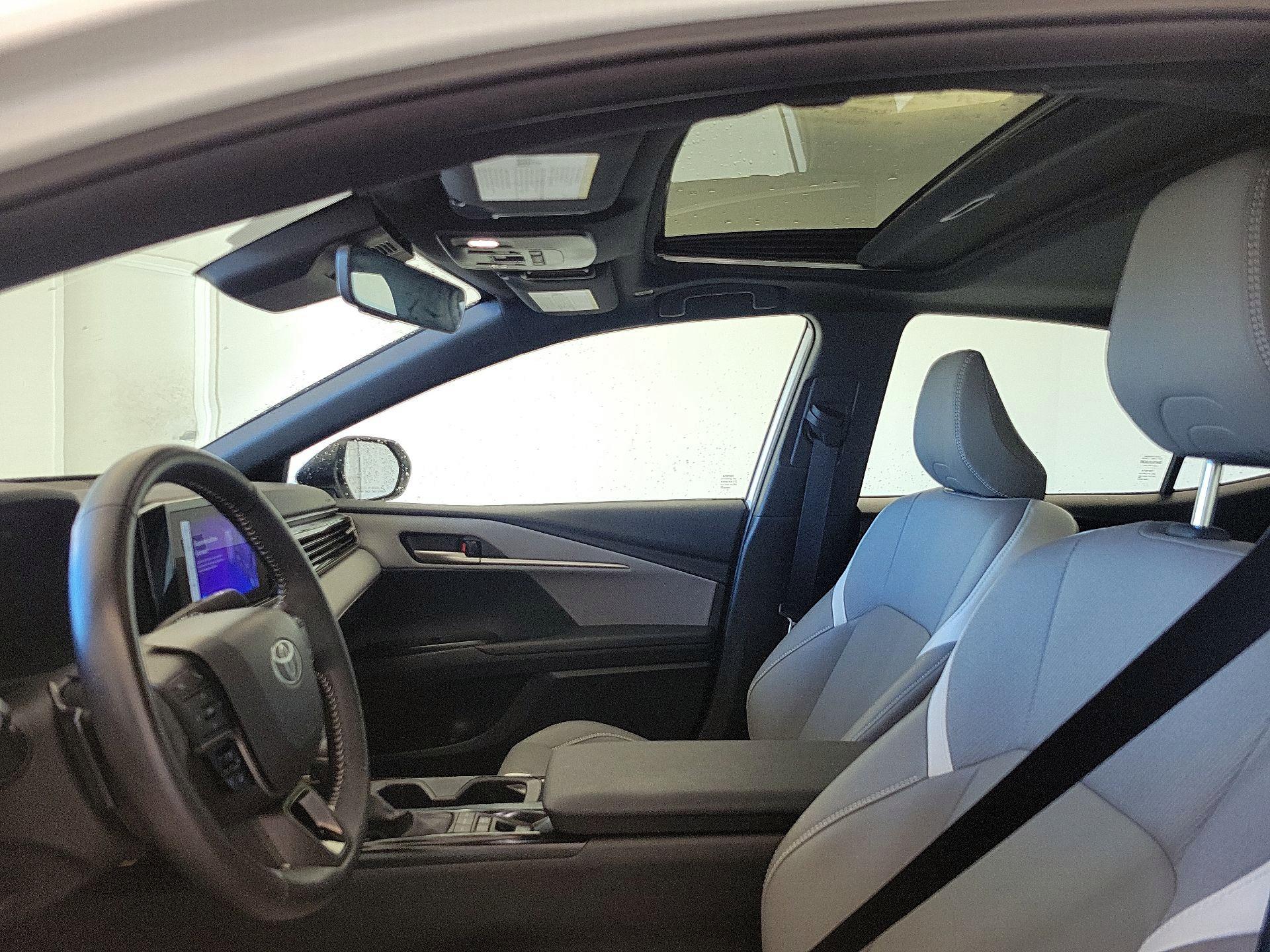 Thumbnail: 2025 Toyota Camry - 19