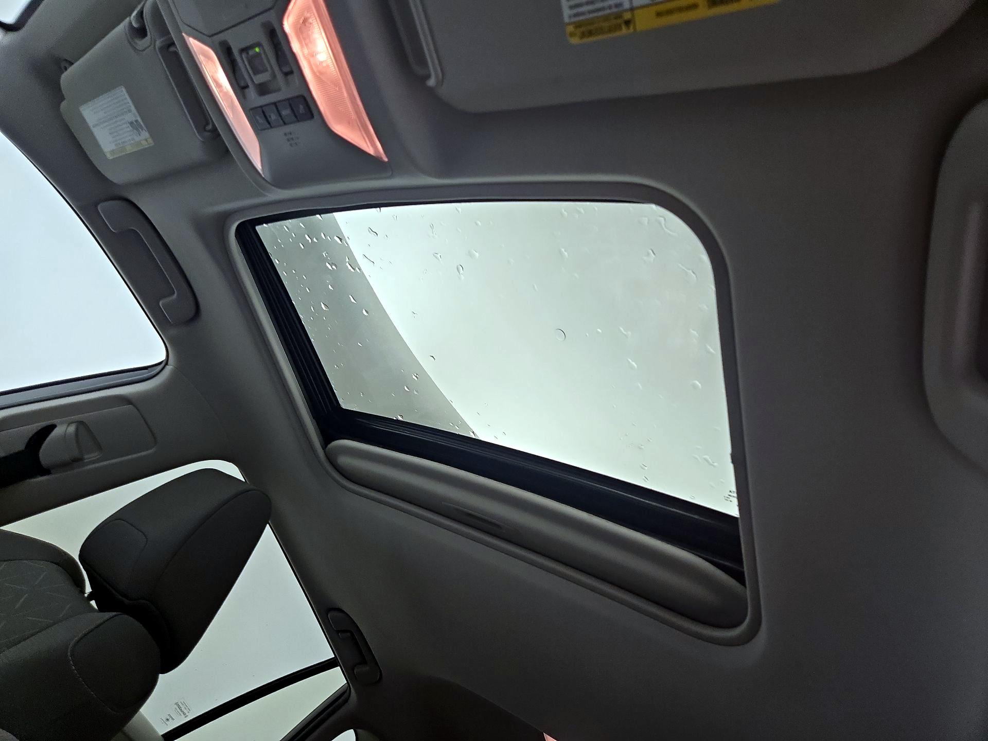 Thumbnail: 2020 Toyota RAV4 - 19