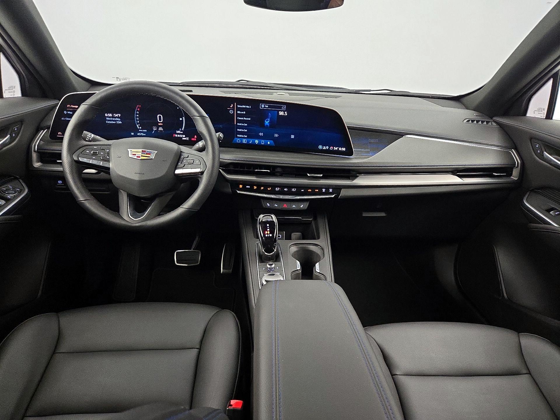 Thumbnail: 2025 Cadillac XT4 - 9