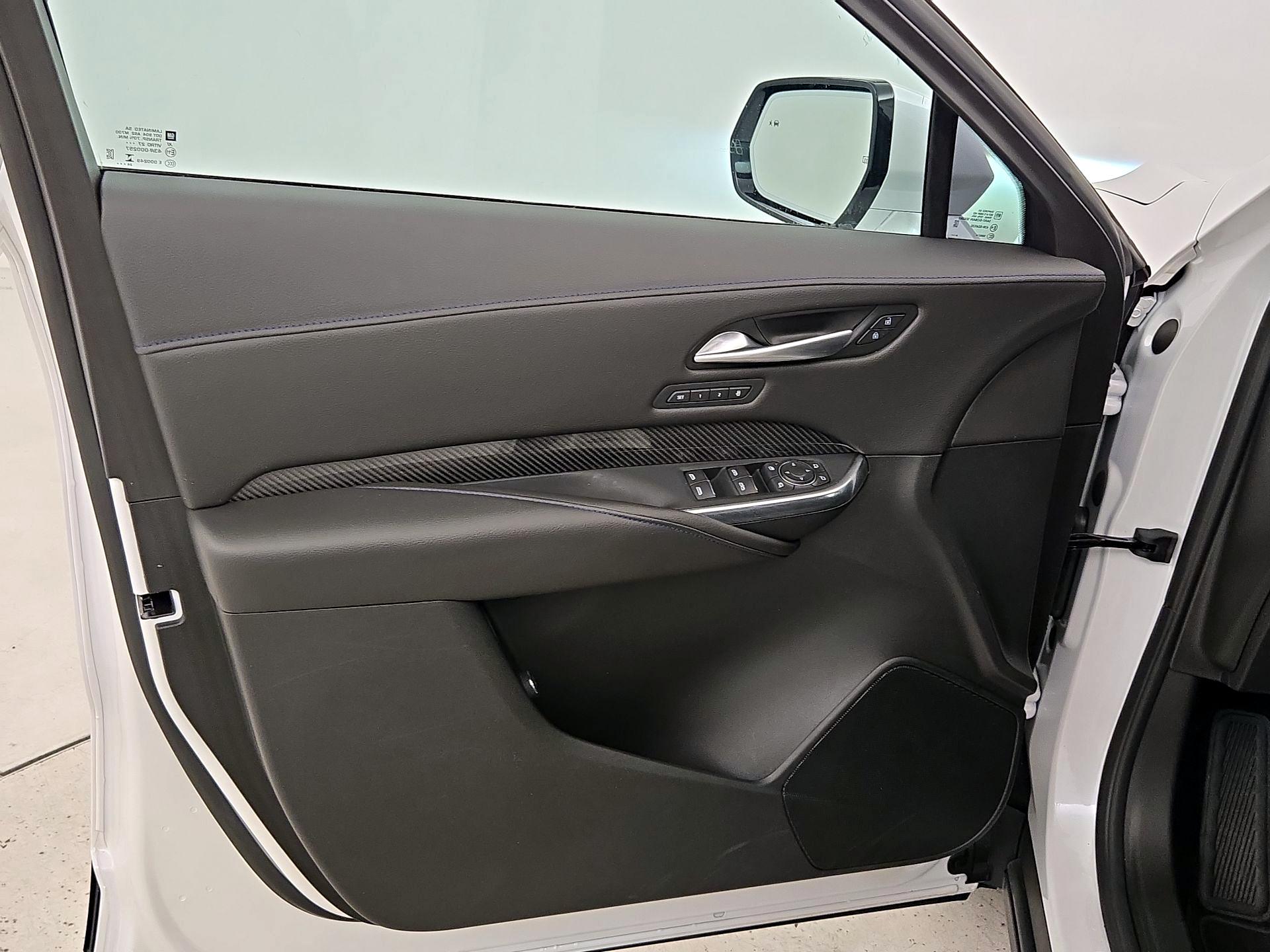 Thumbnail: 2025 Cadillac XT4 - 12