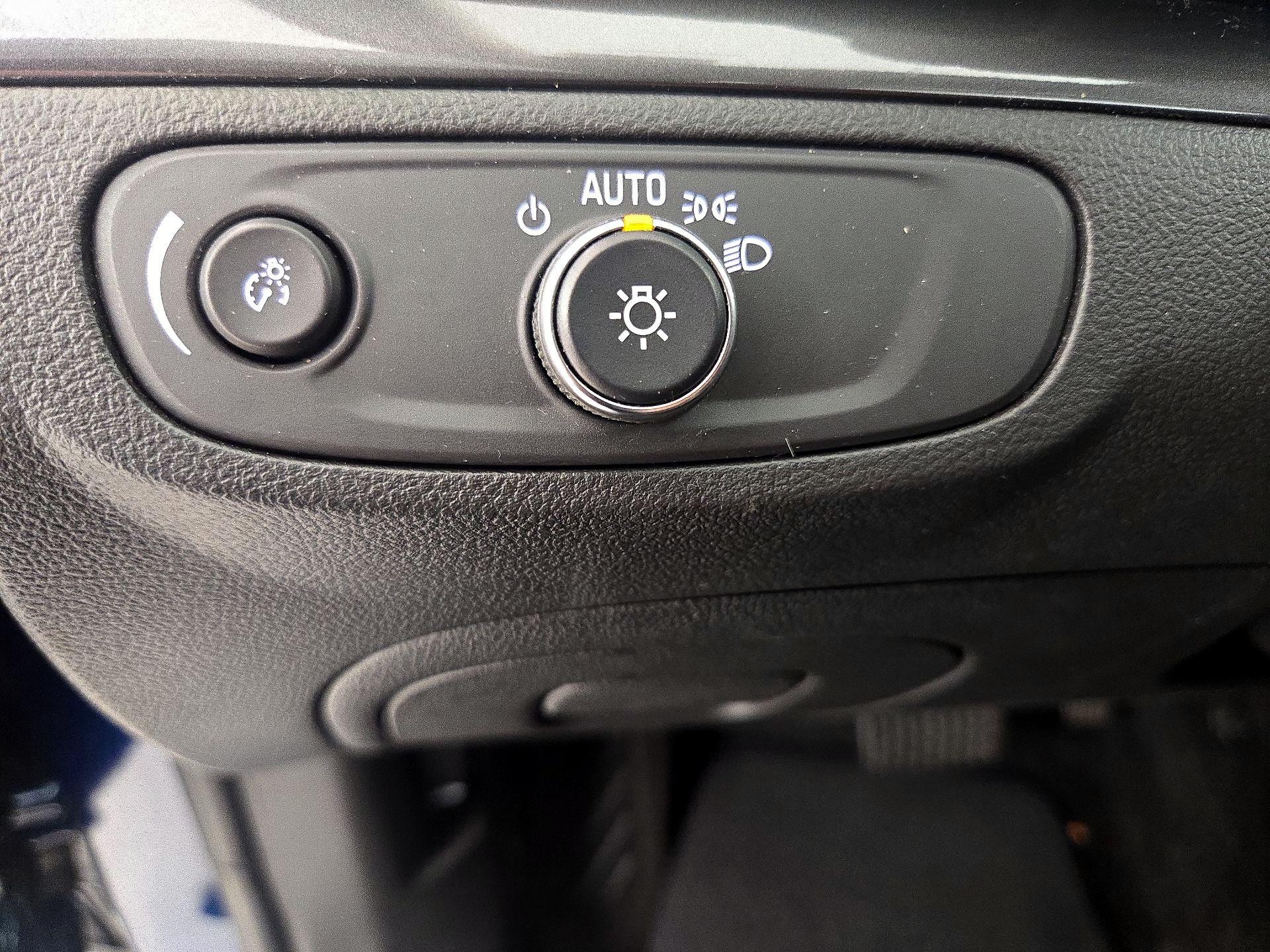 Thumbnail: 2019 Buick Encore - 13