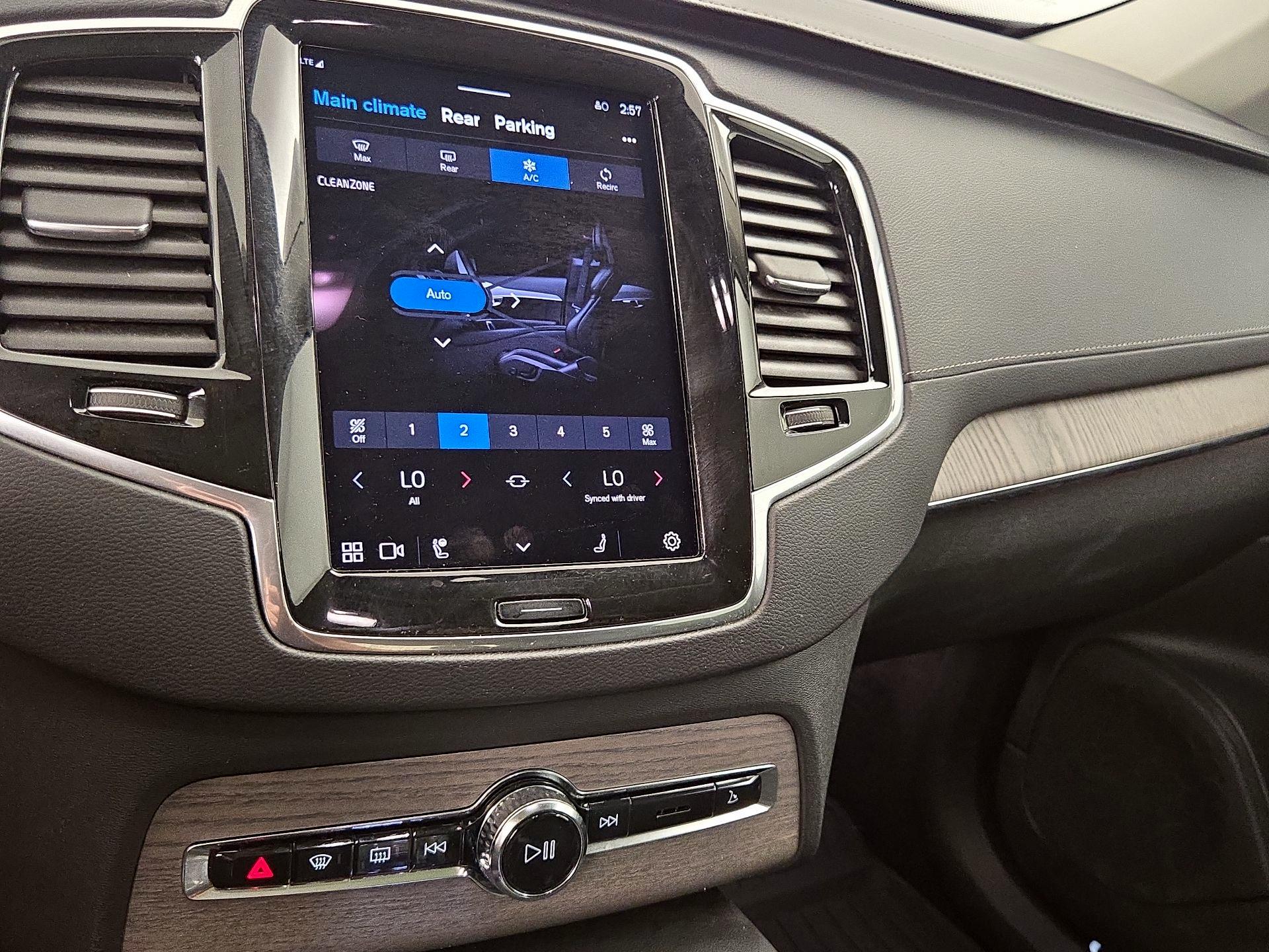 Thumbnail: 2023 Volvo XC90 - 16