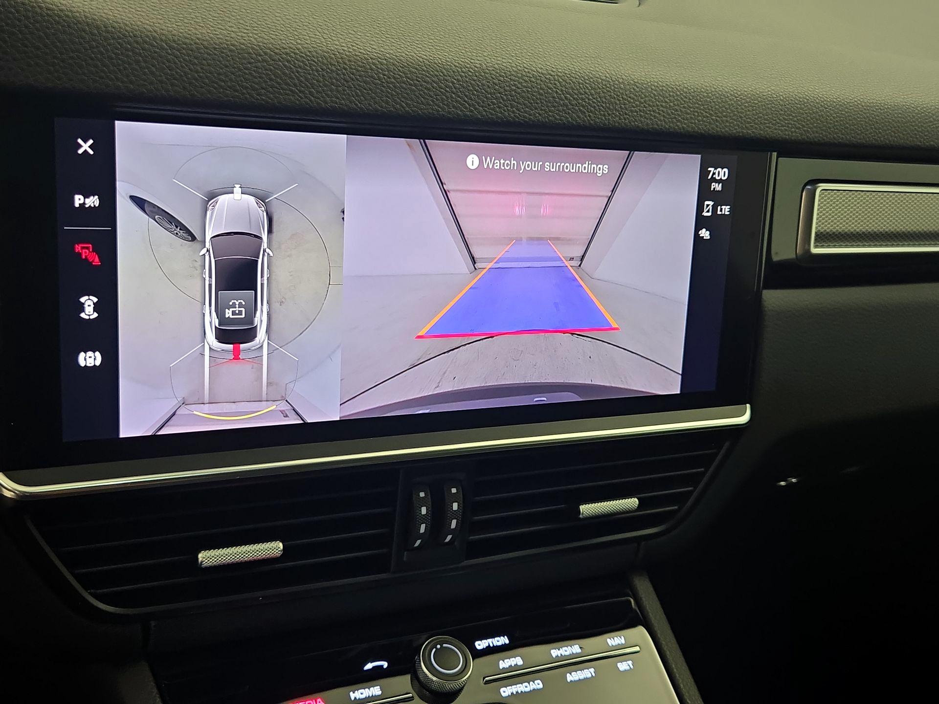 Thumbnail: 2023 Porsche Cayenne - 15