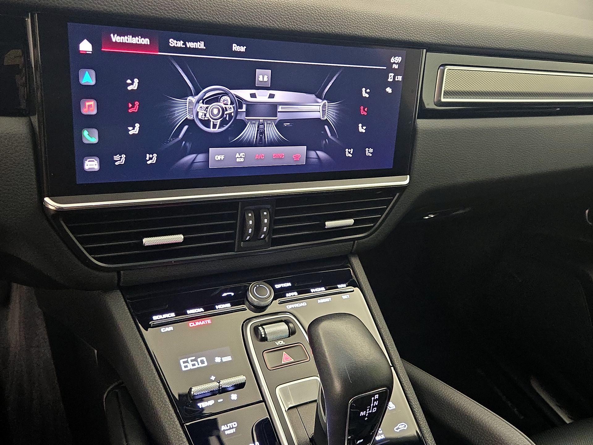 Thumbnail: 2023 Porsche Cayenne - 17