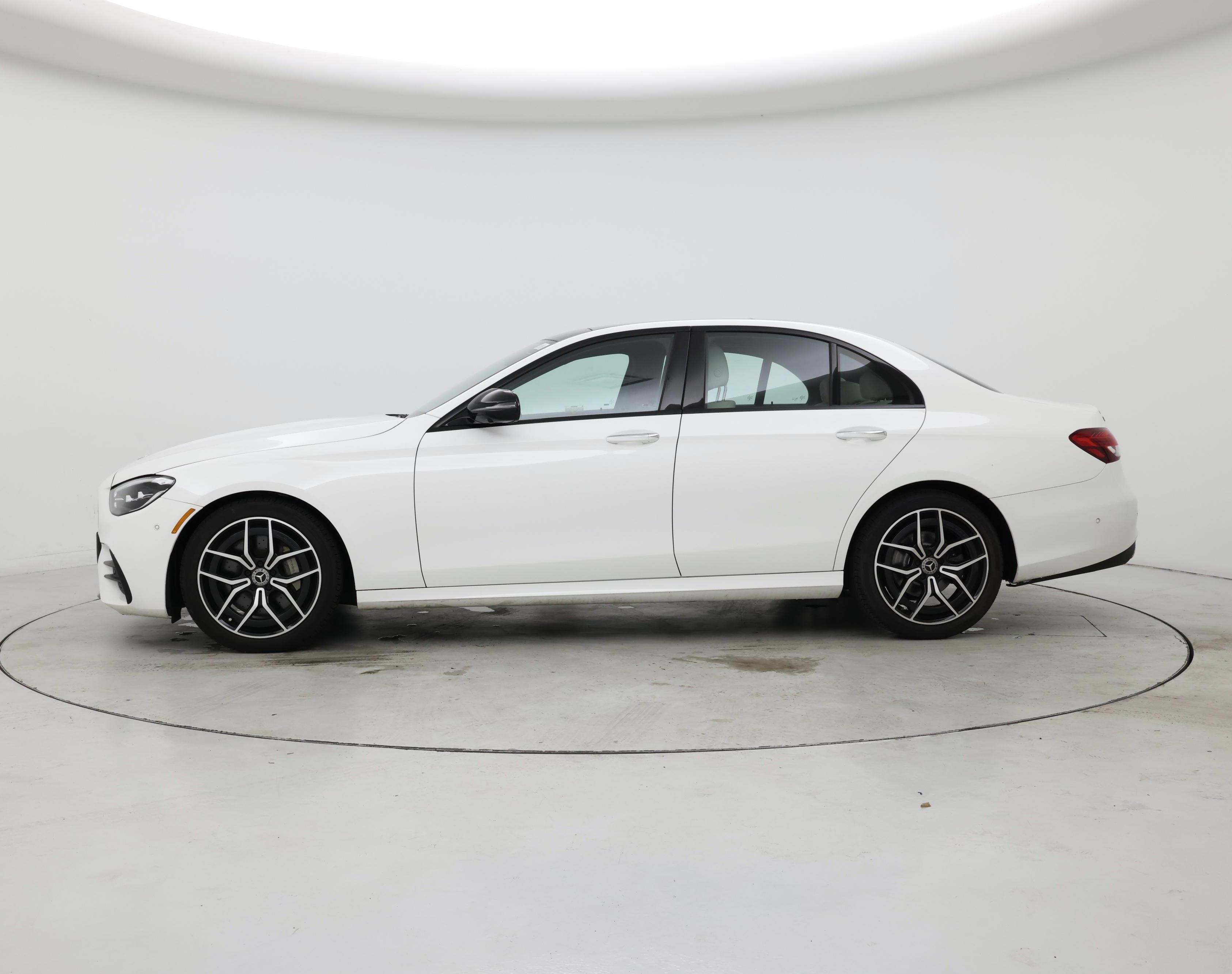 Thumbnail: 2023 Mercedes-Benz E-Class - 3
