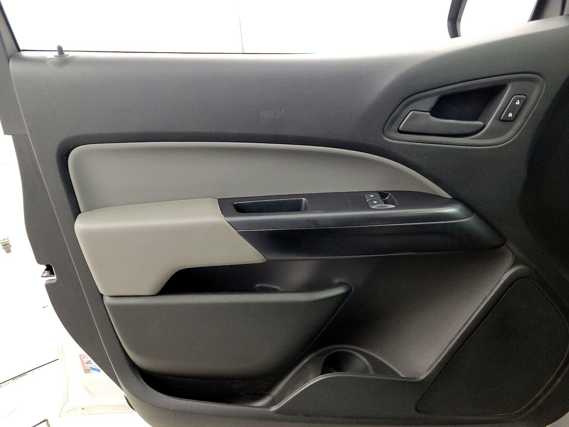 Thumbnail: 2020 Chevrolet Colorado - 12