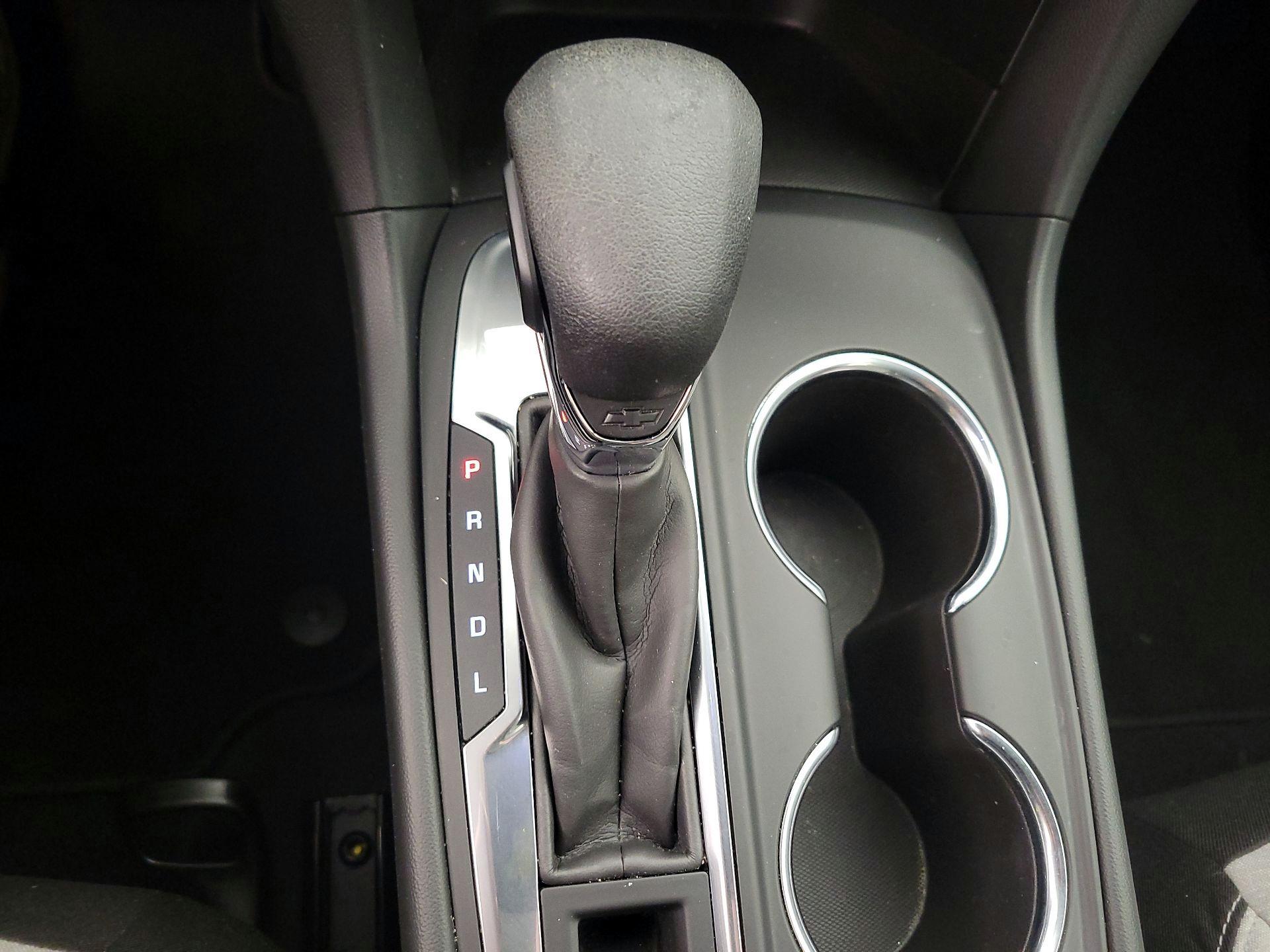 Thumbnail: 2022 Chevrolet Equinox - 17