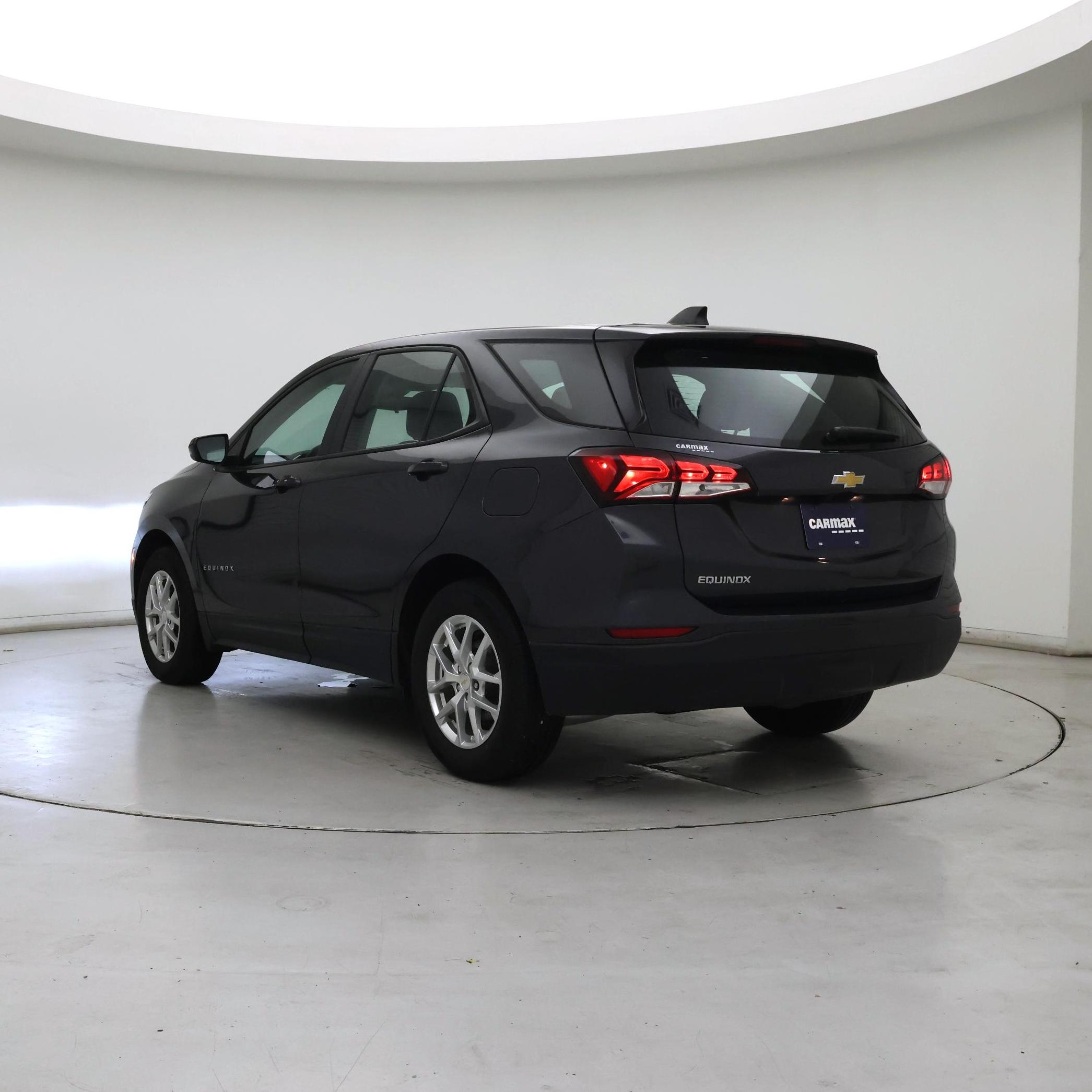 Thumbnail: 2022 Chevrolet Equinox - 2