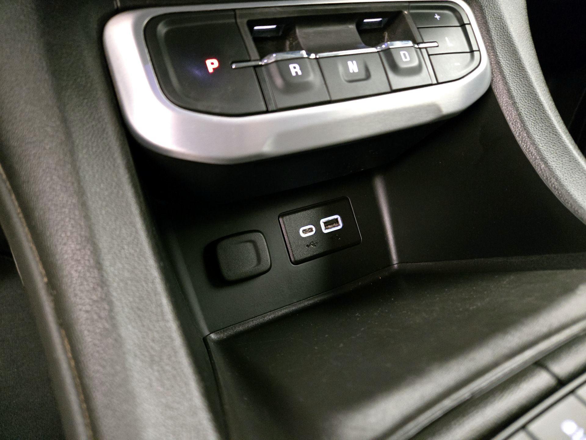 Thumbnail: 2020 GMC Acadia - 18