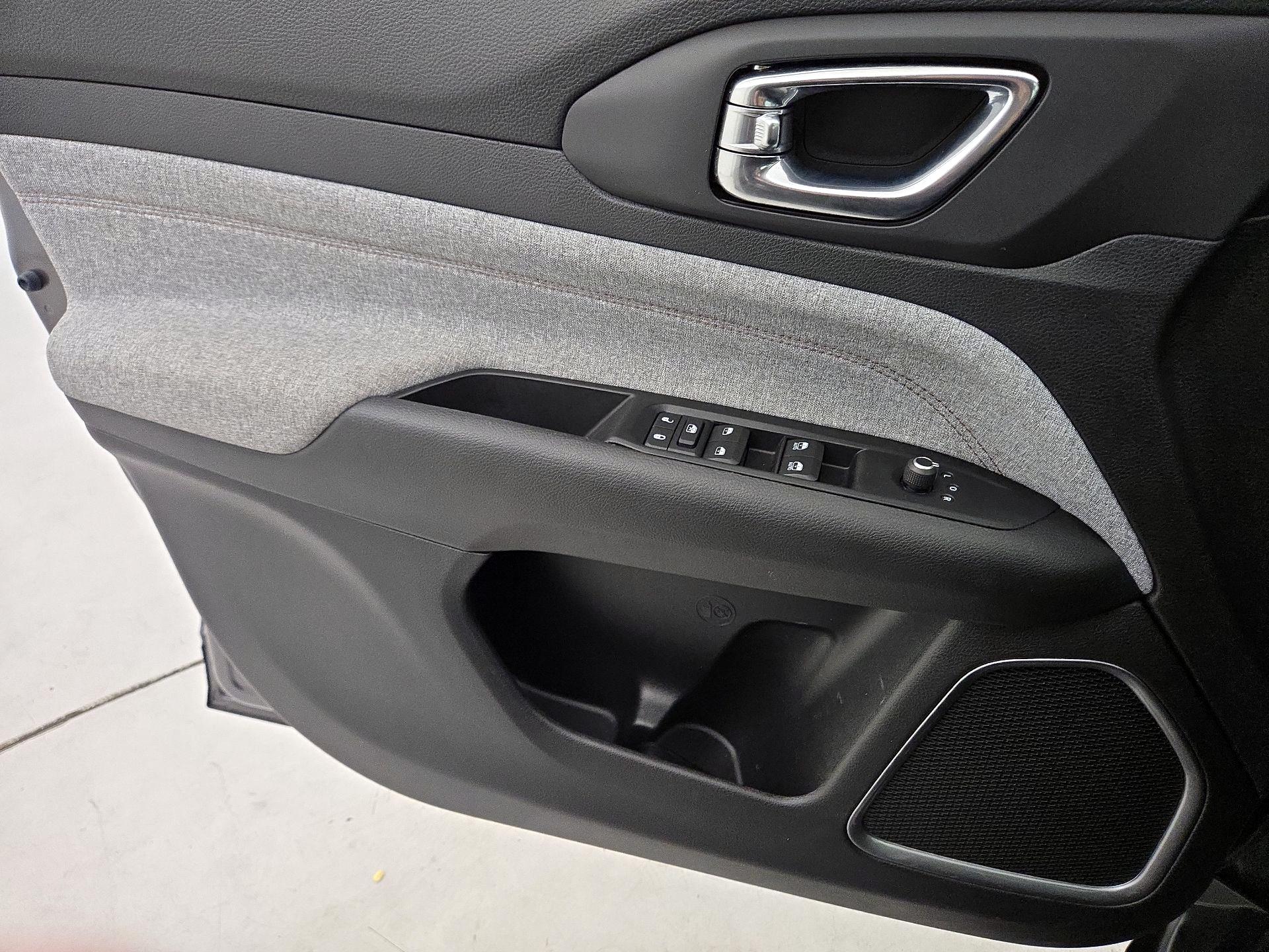 Thumbnail: 2022 Jeep Compass - 12