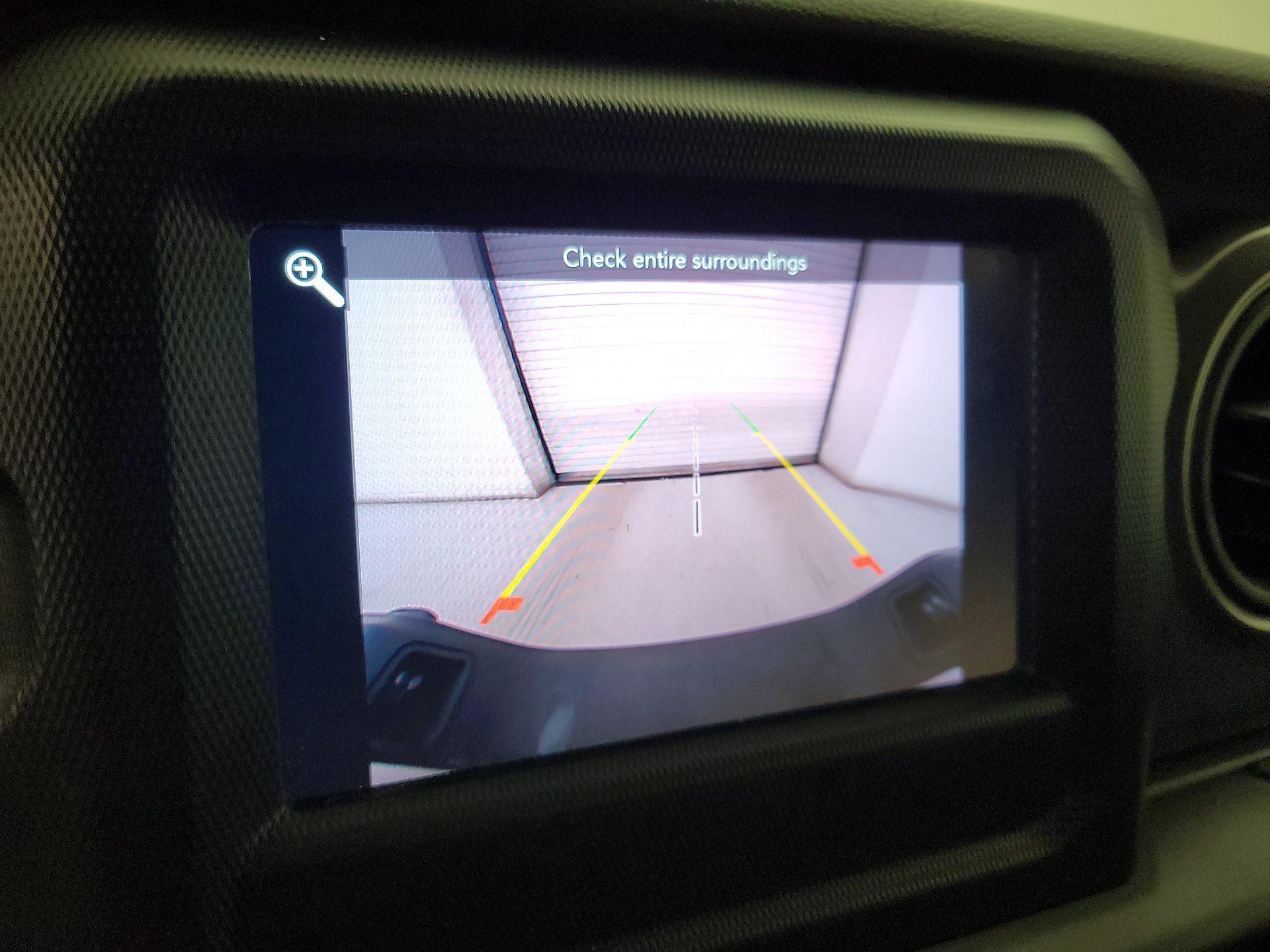 Thumbnail: 2021 Jeep Gladiator - 14