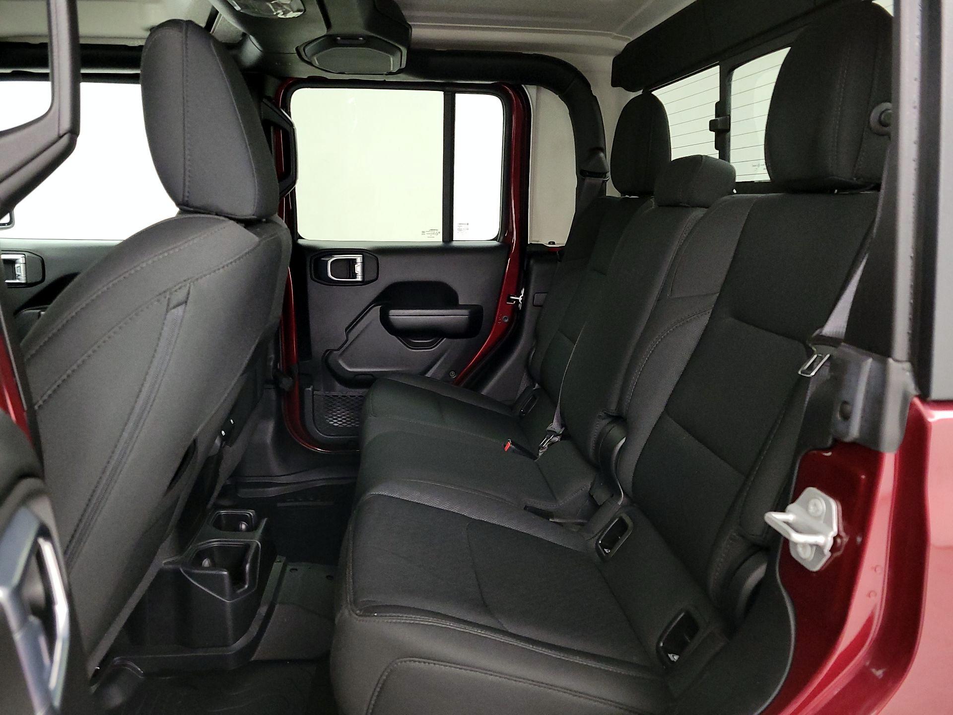 Thumbnail: 2021 Jeep Gladiator - 19