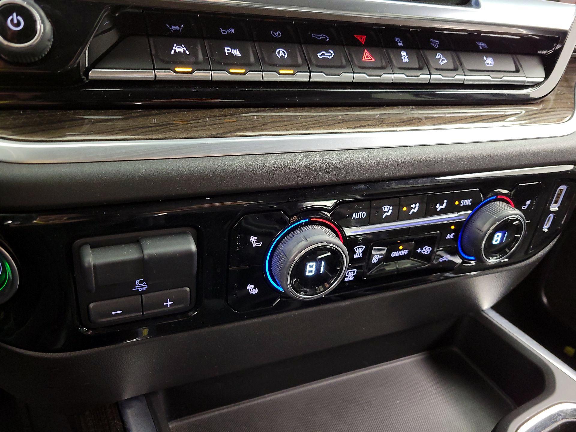 Thumbnail: 2022 Chevrolet Silverado 1500 - 17