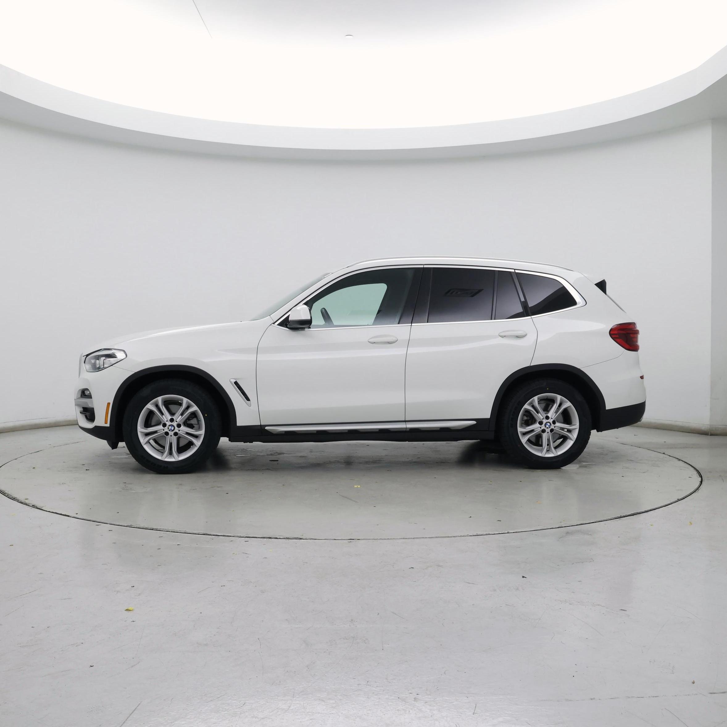 Thumbnail: 2021 BMW X3 - 3