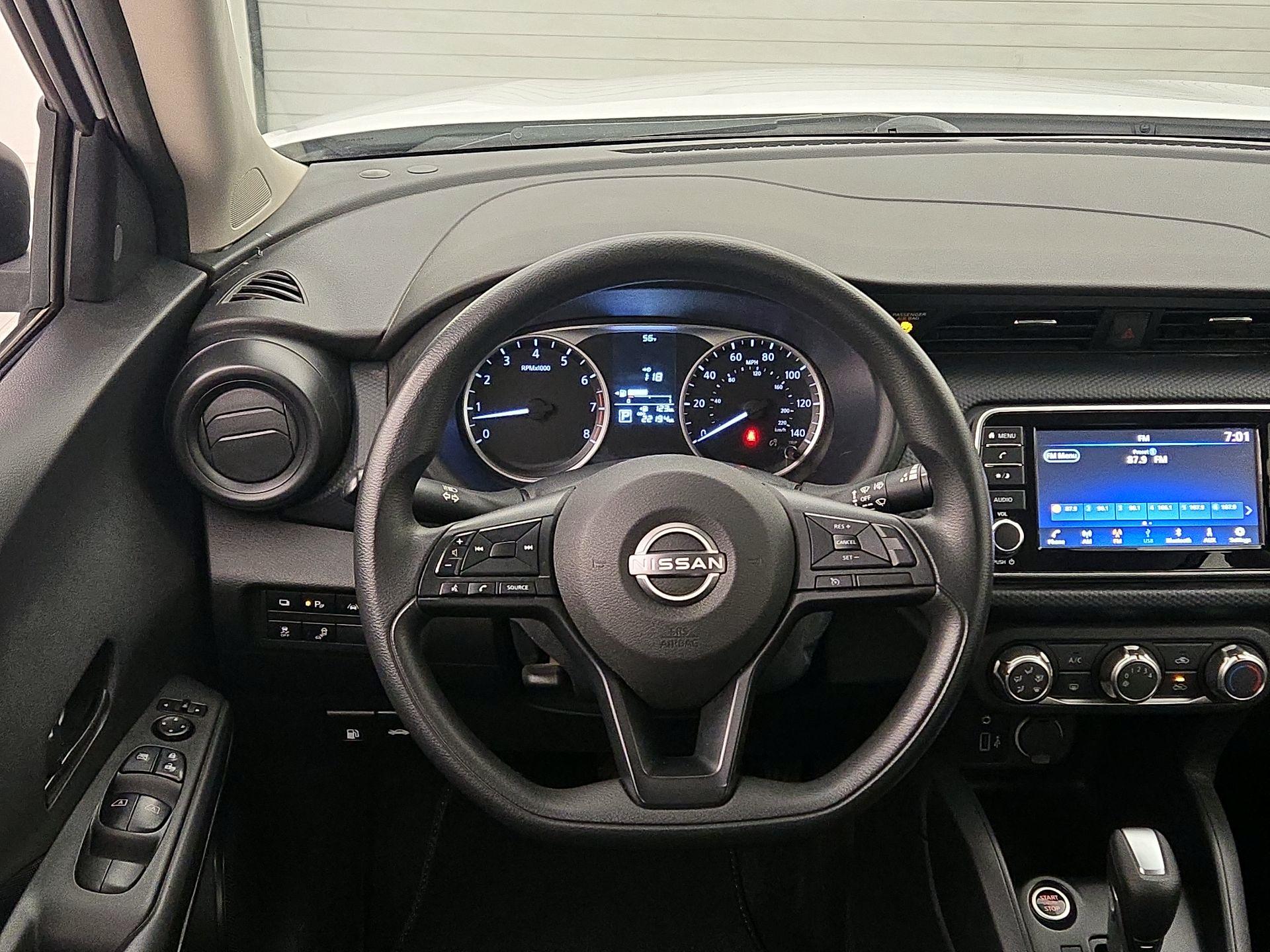 Thumbnail: 2023 Nissan Kicks - 10