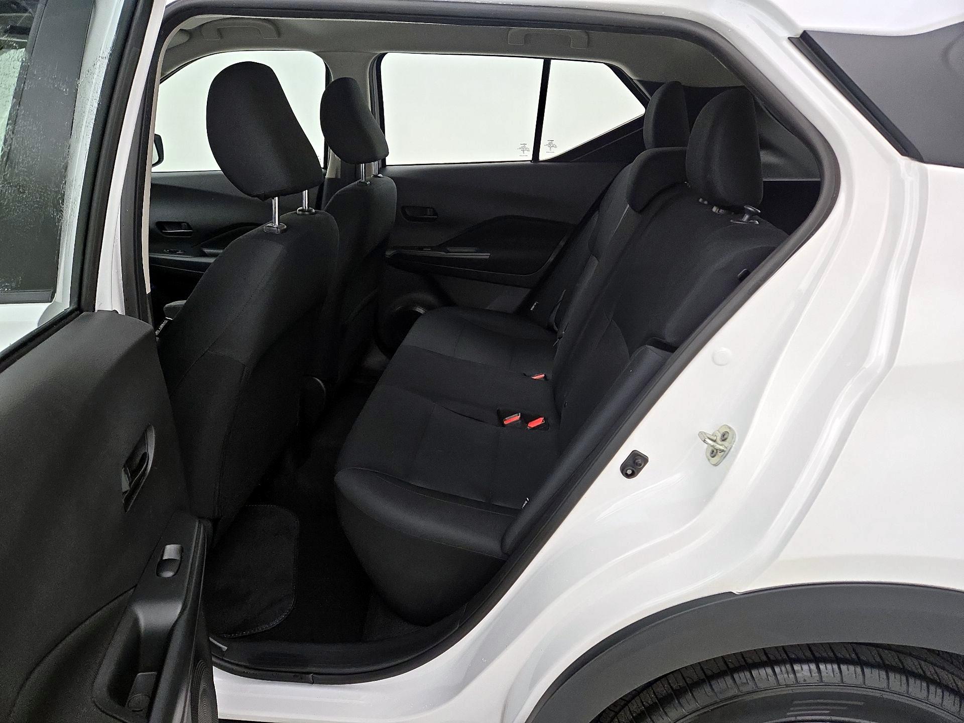 Thumbnail: 2023 Nissan Kicks - 19