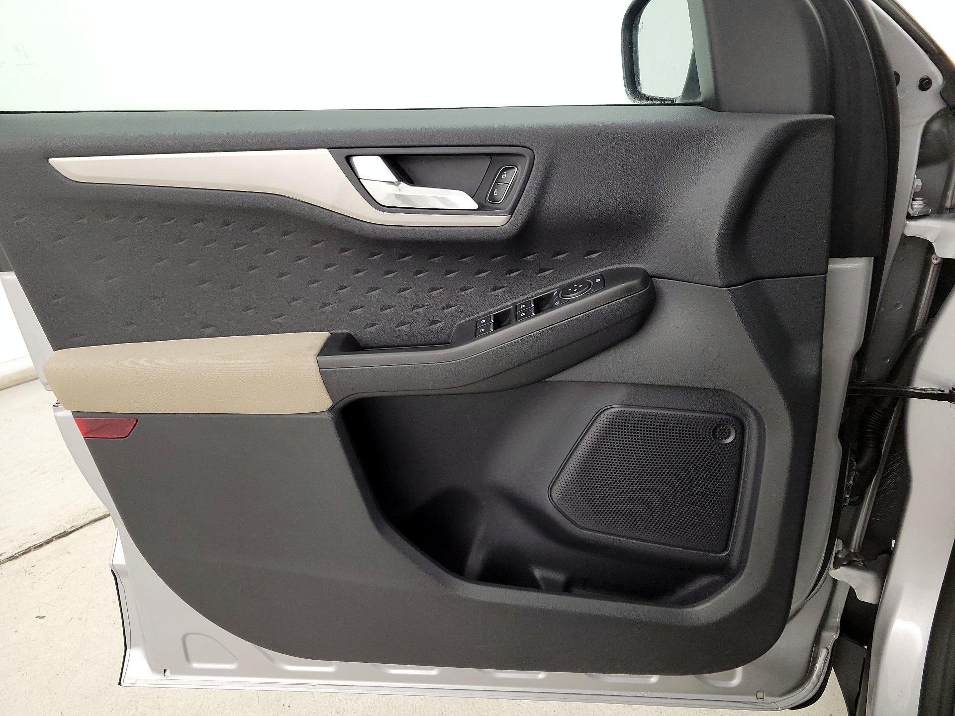 Thumbnail: 2020 Ford Escape - 12