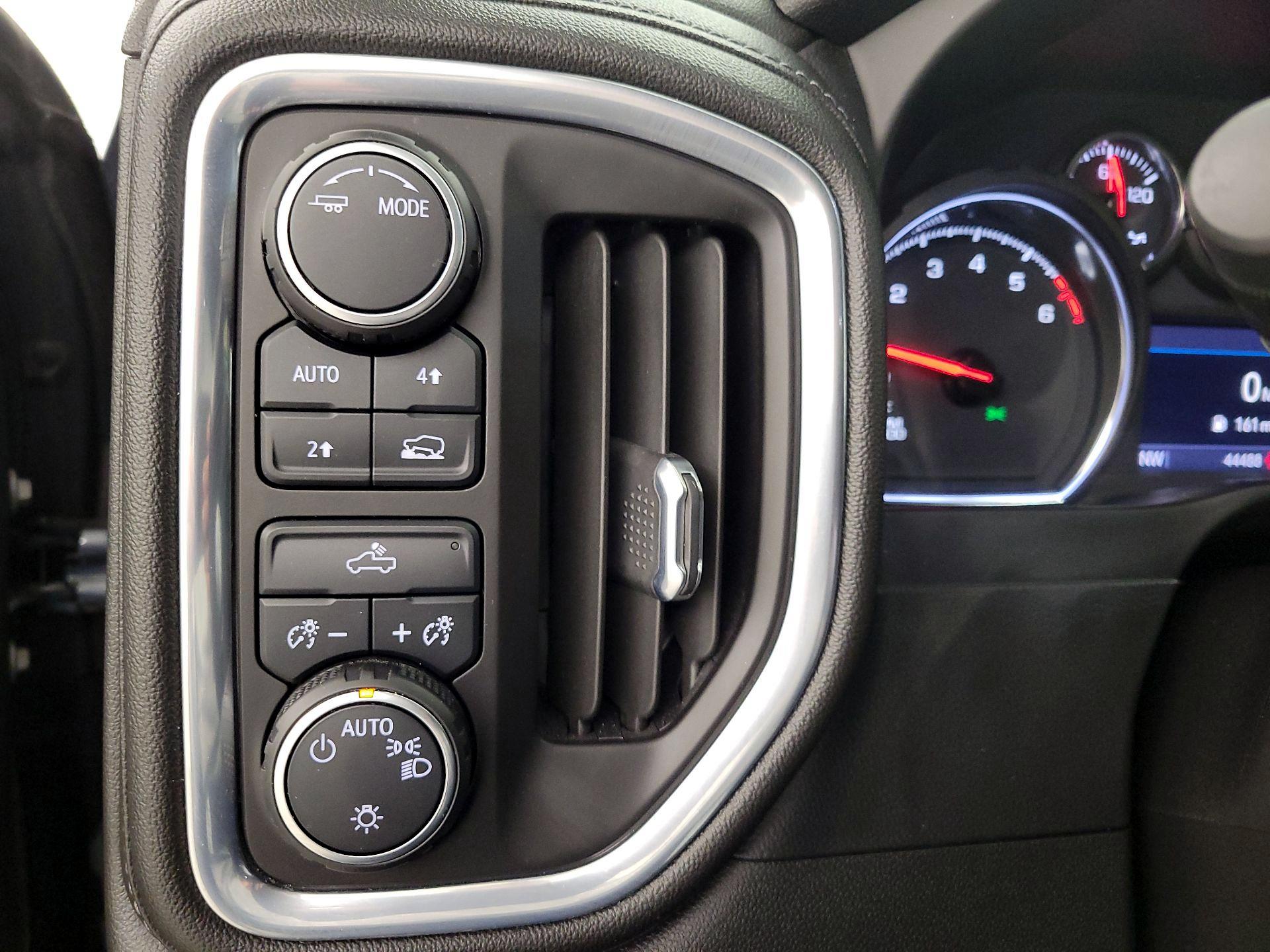 Thumbnail: 2021 Chevrolet Silverado 1500 - 13