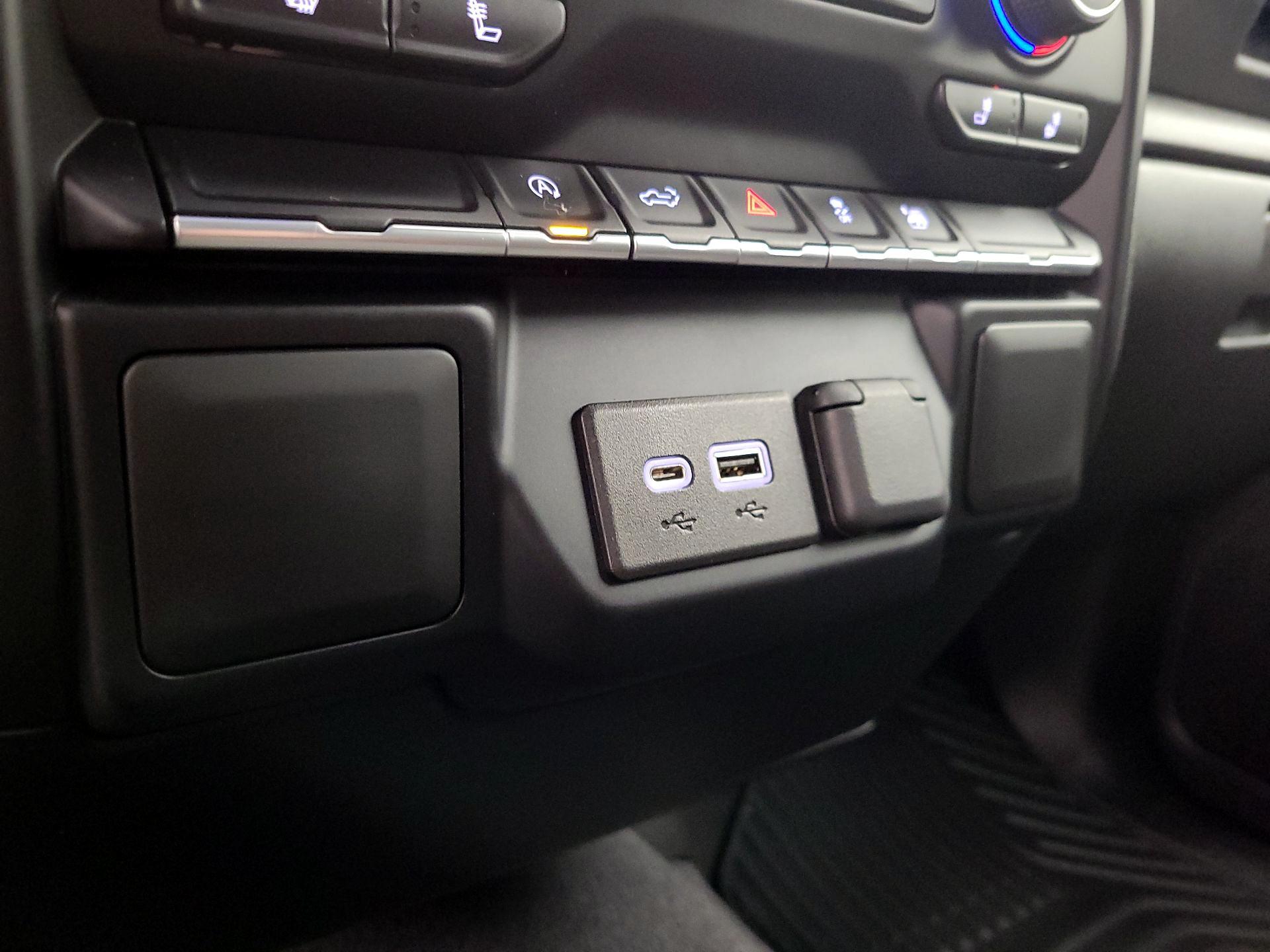 Thumbnail: 2021 Chevrolet Silverado 1500 - 18