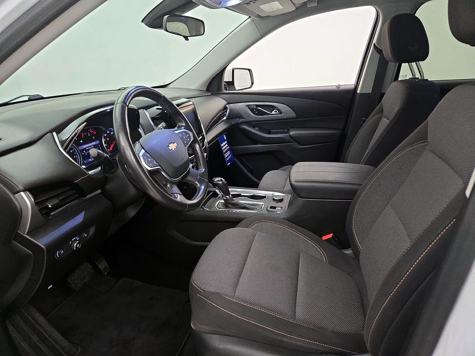 Thumbnail: 2020 Chevrolet Traverse - 11