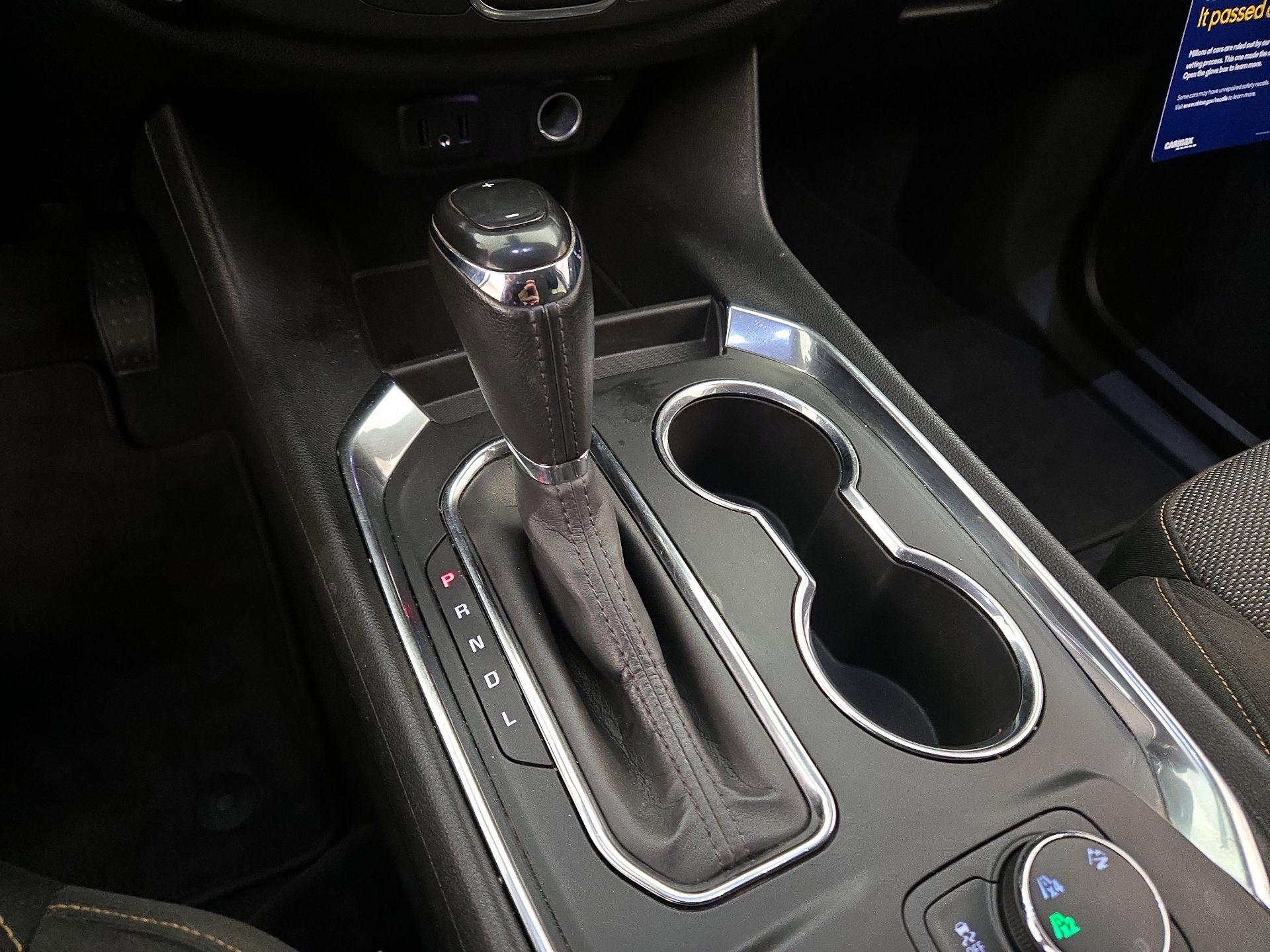 Thumbnail: 2020 Chevrolet Traverse - 17