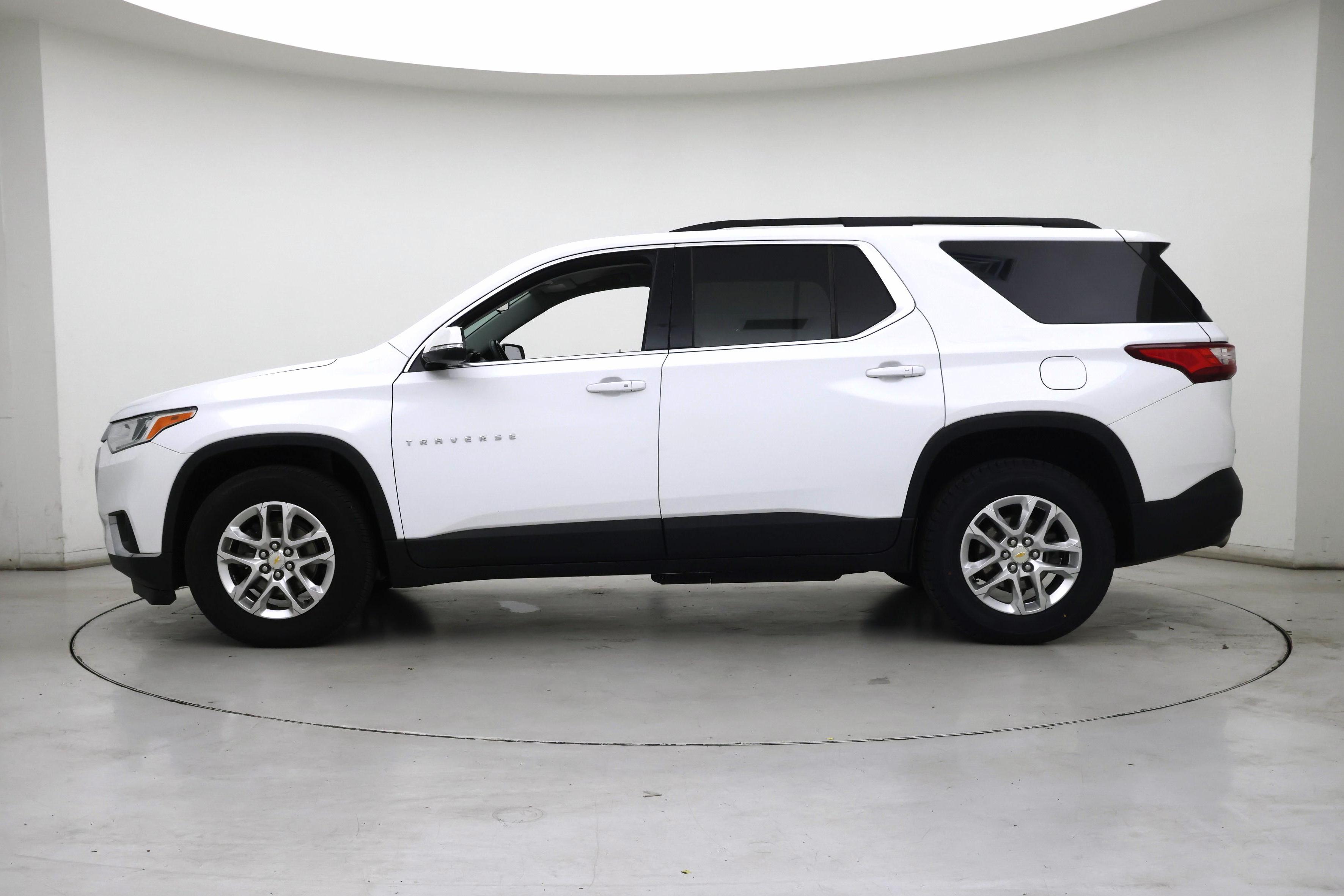 Thumbnail: 2020 Chevrolet Traverse - 3