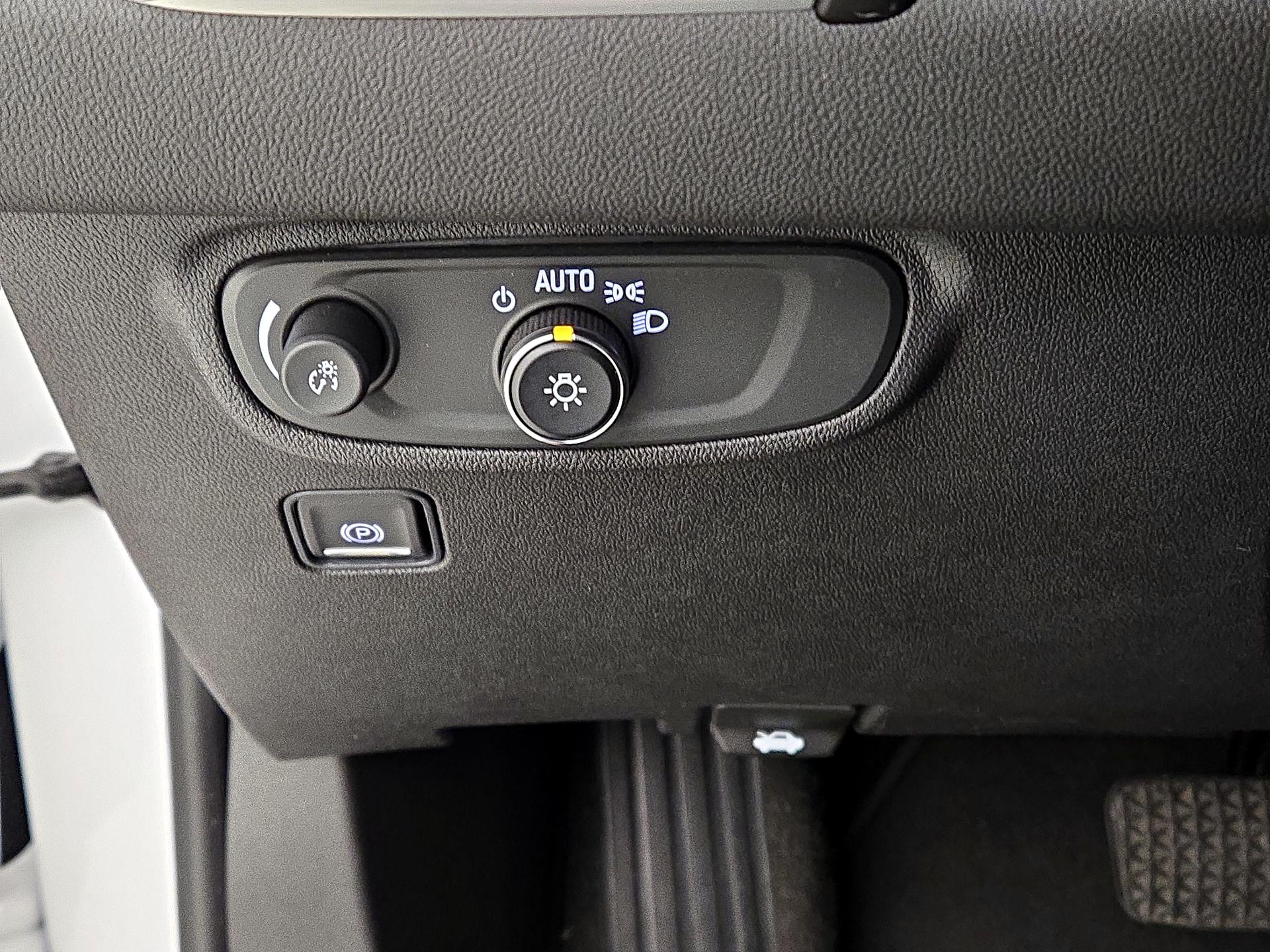 Thumbnail: 2022 GMC Terrain - 13