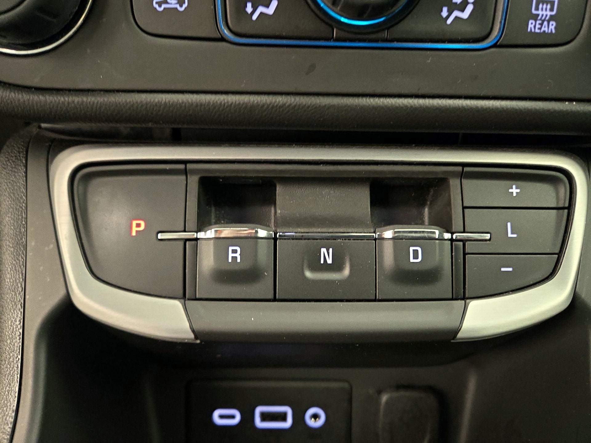 Thumbnail: 2022 GMC Terrain - 17