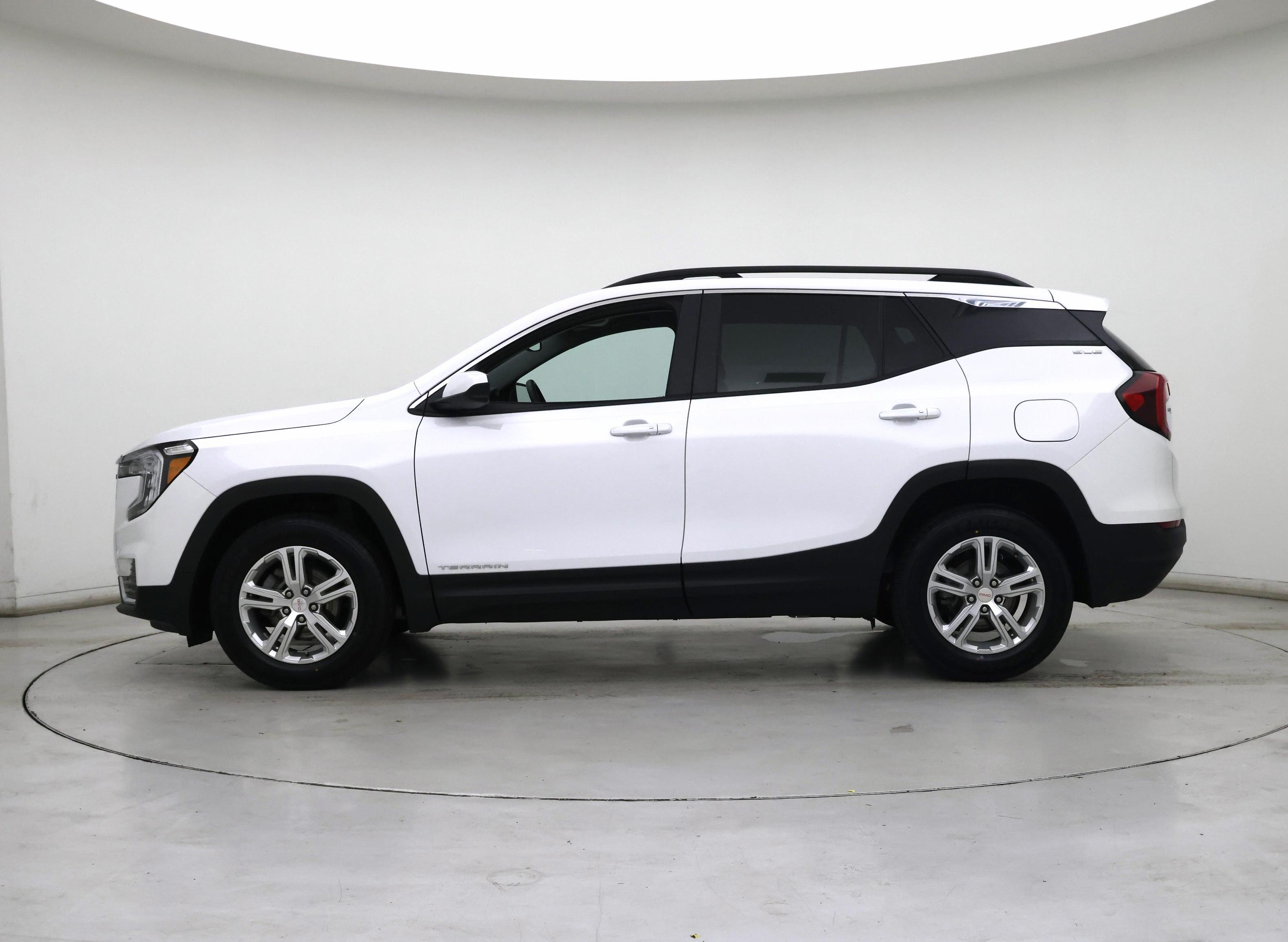 Thumbnail: 2022 GMC Terrain - 3