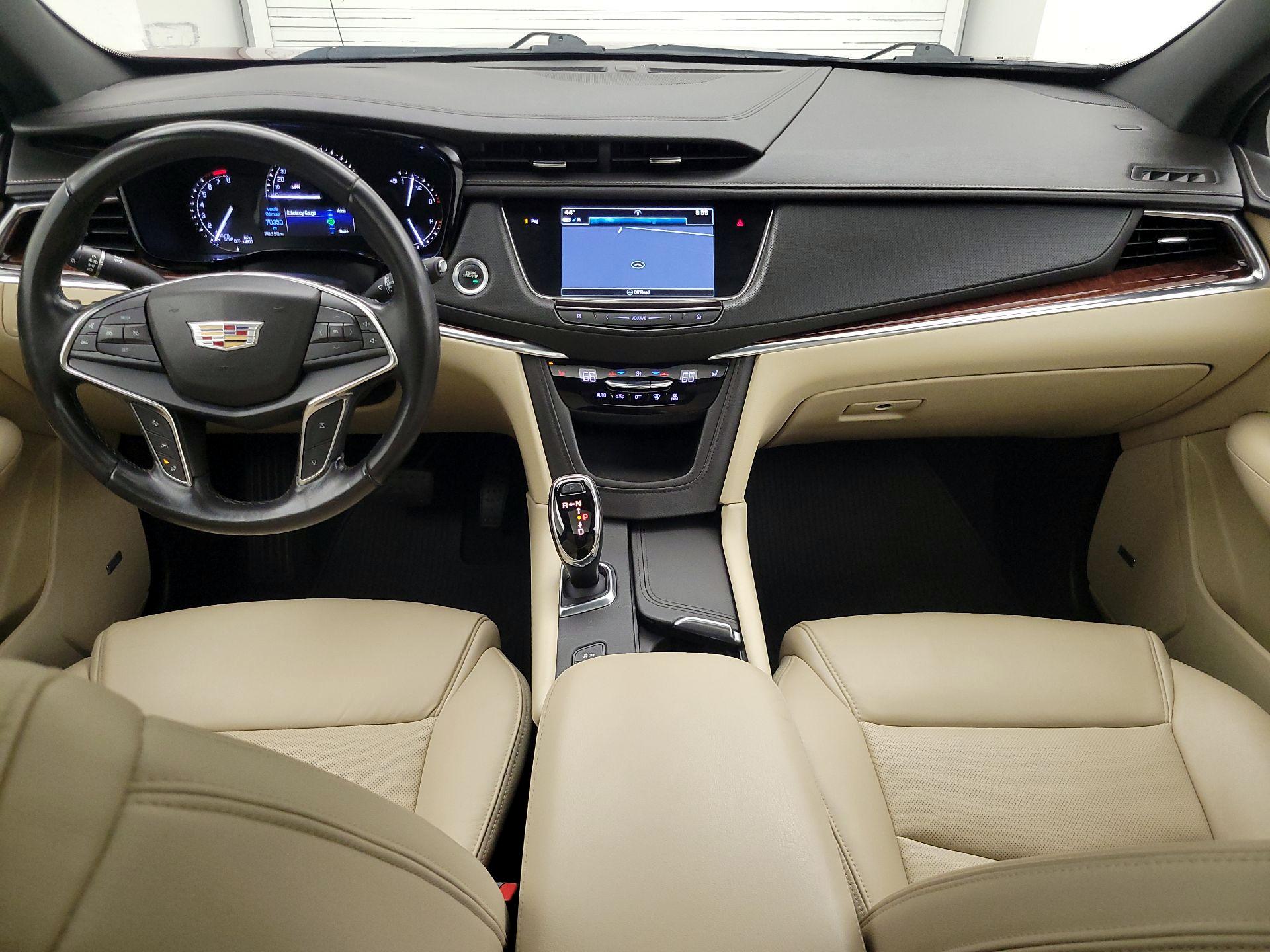 Thumbnail: 2018 Cadillac XT5 - 9