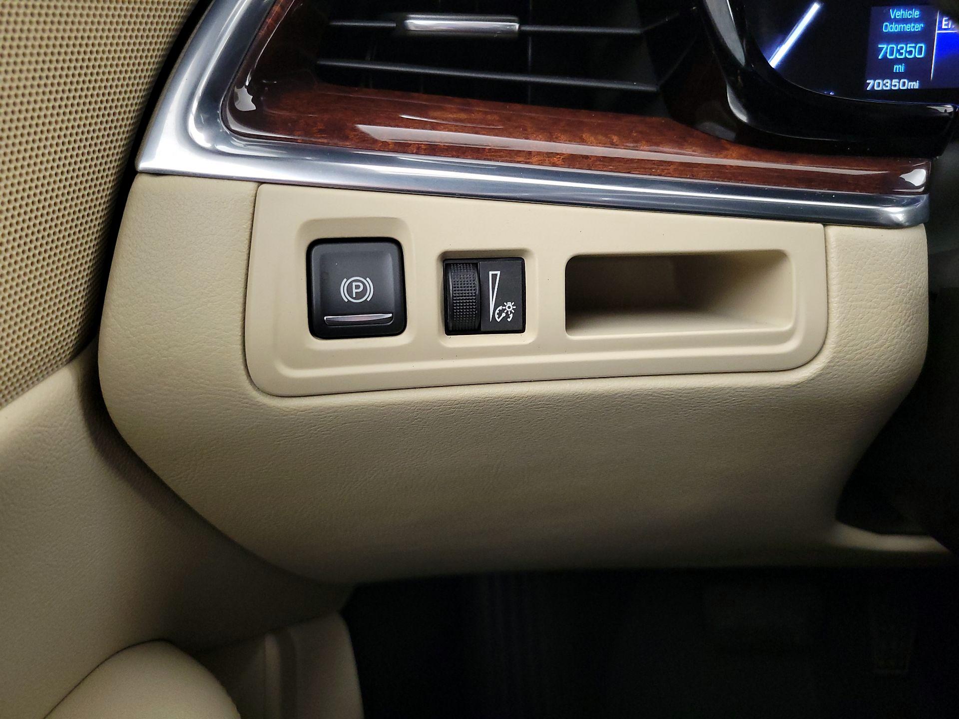 Thumbnail: 2018 Cadillac XT5 - 13
