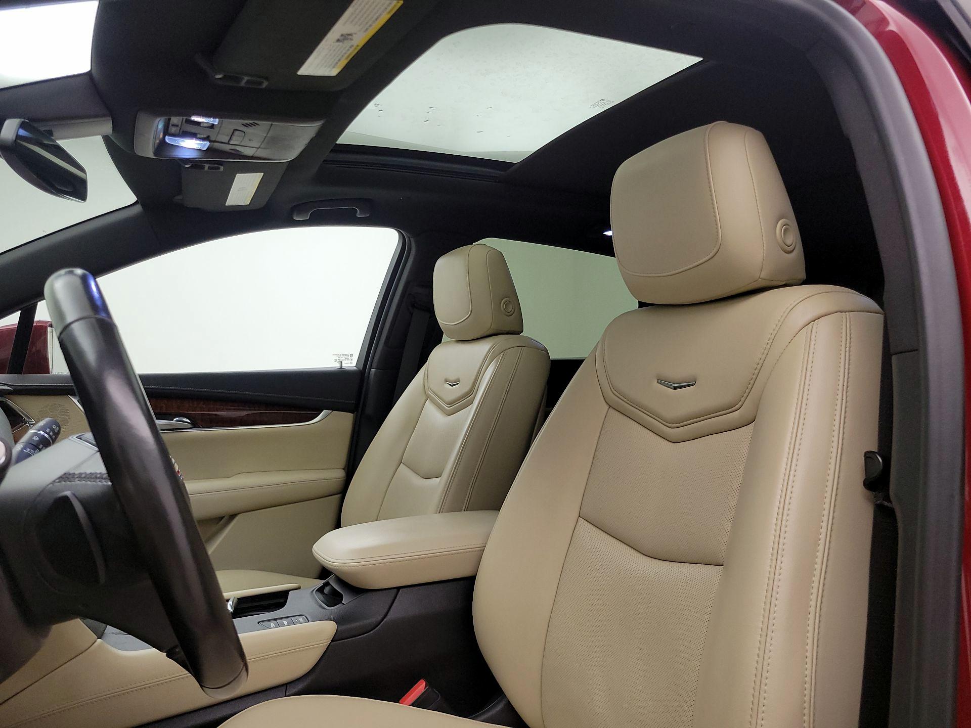 Thumbnail: 2018 Cadillac XT5 - 20