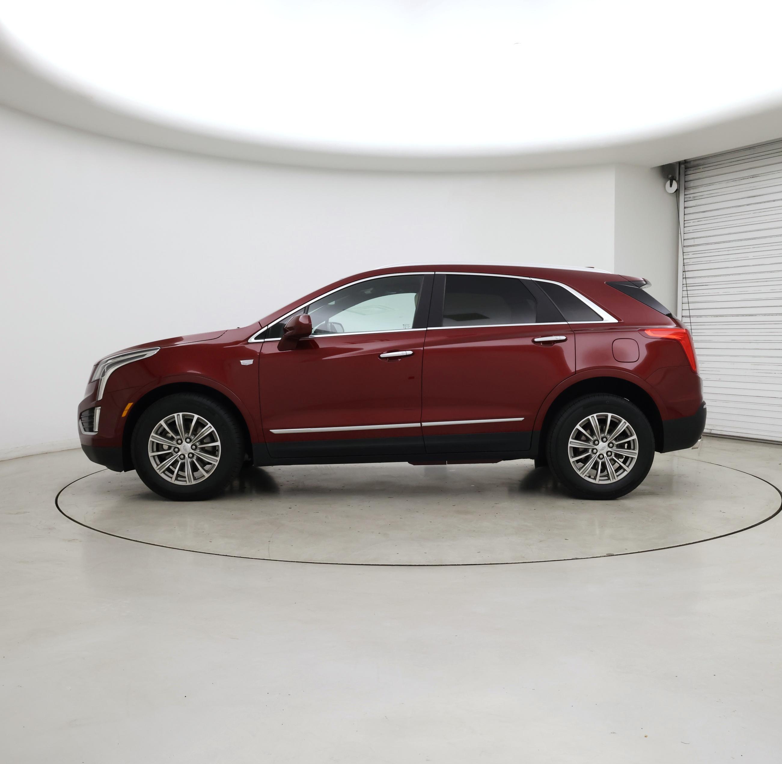 Thumbnail: 2018 Cadillac XT5 - 3