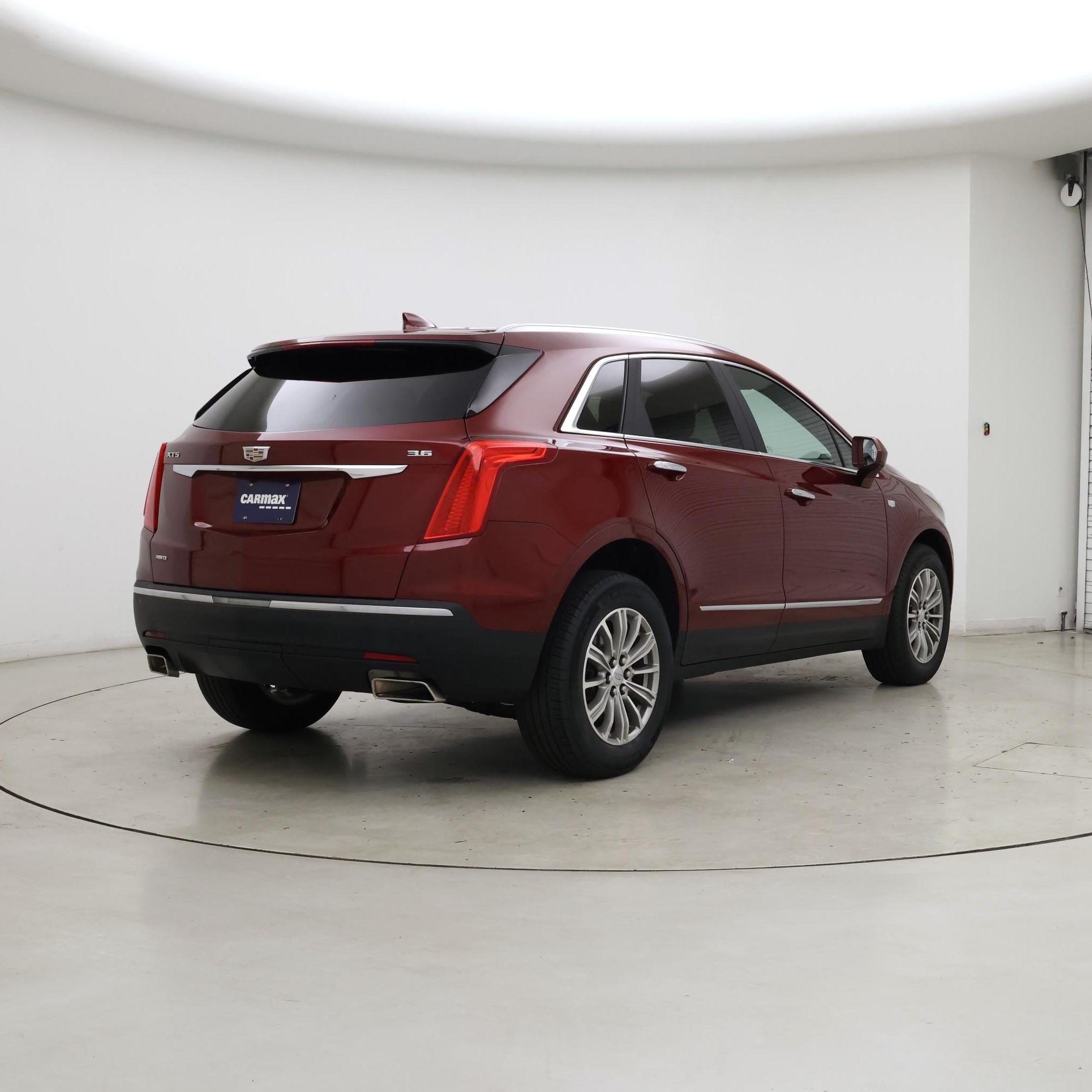 Thumbnail: 2018 Cadillac XT5 - 8