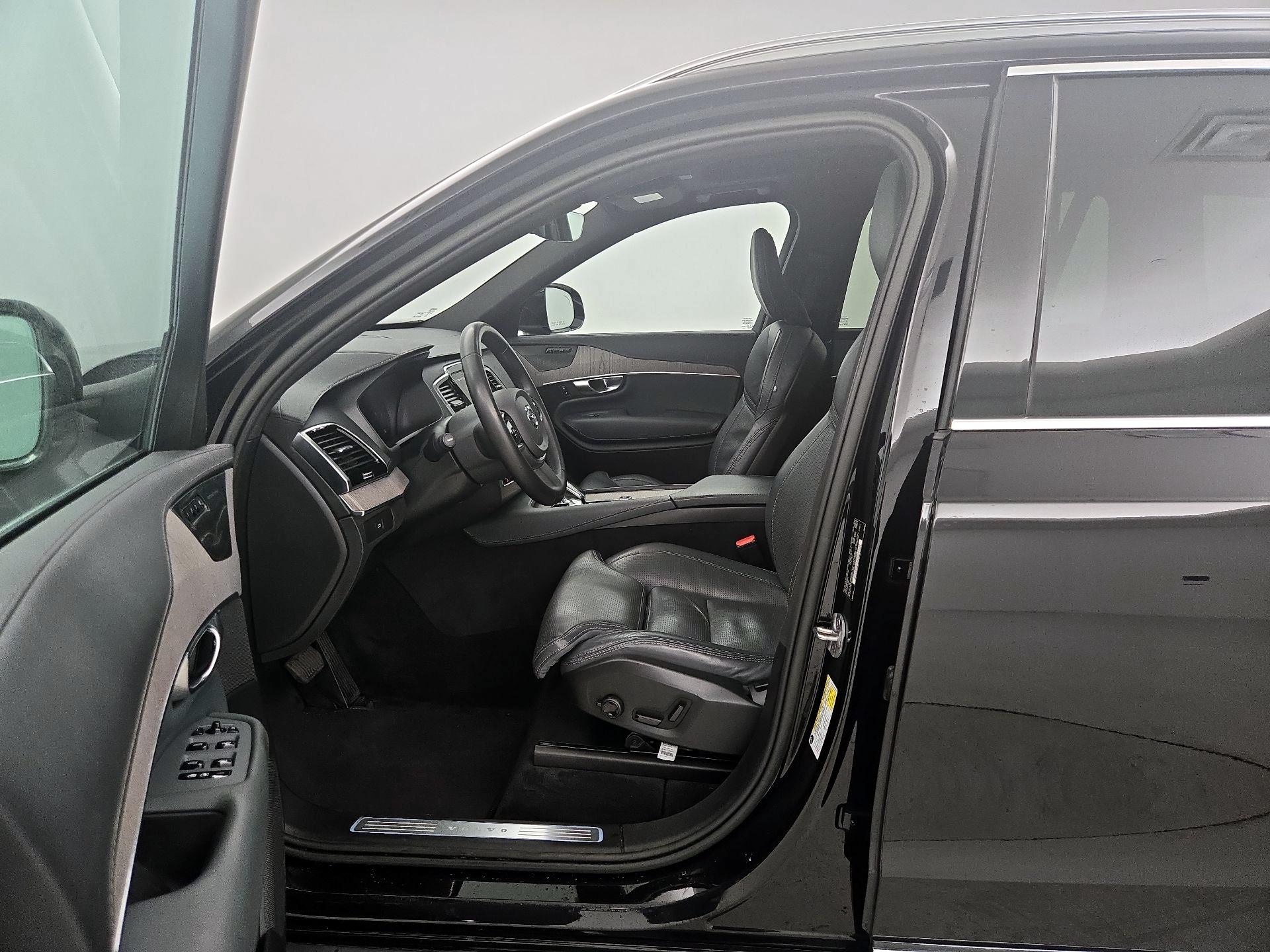 Thumbnail: 2023 Volvo XC90 - 11