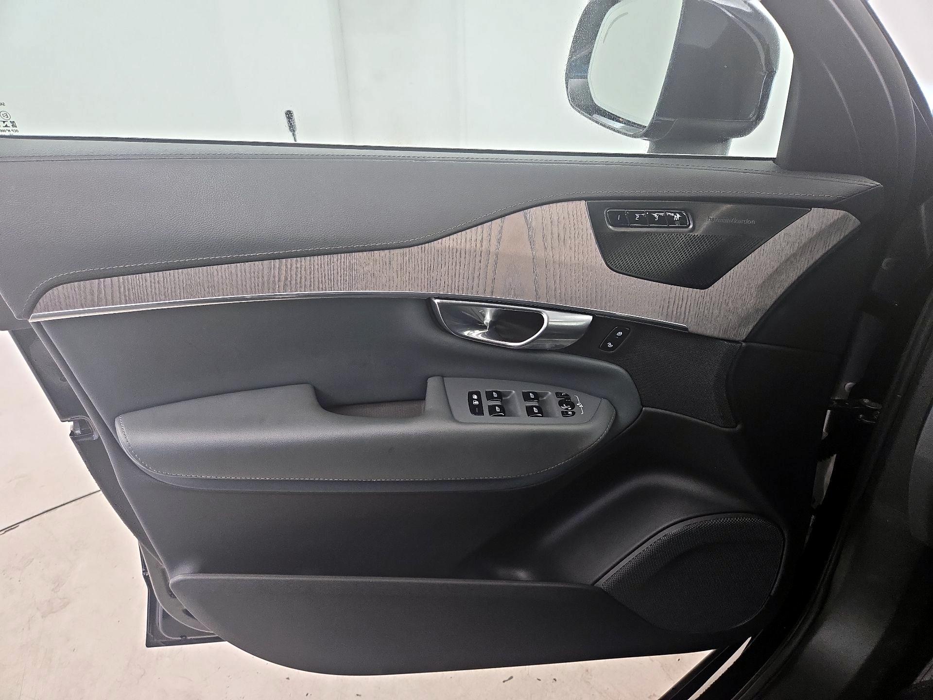 Thumbnail: 2023 Volvo XC90 - 12