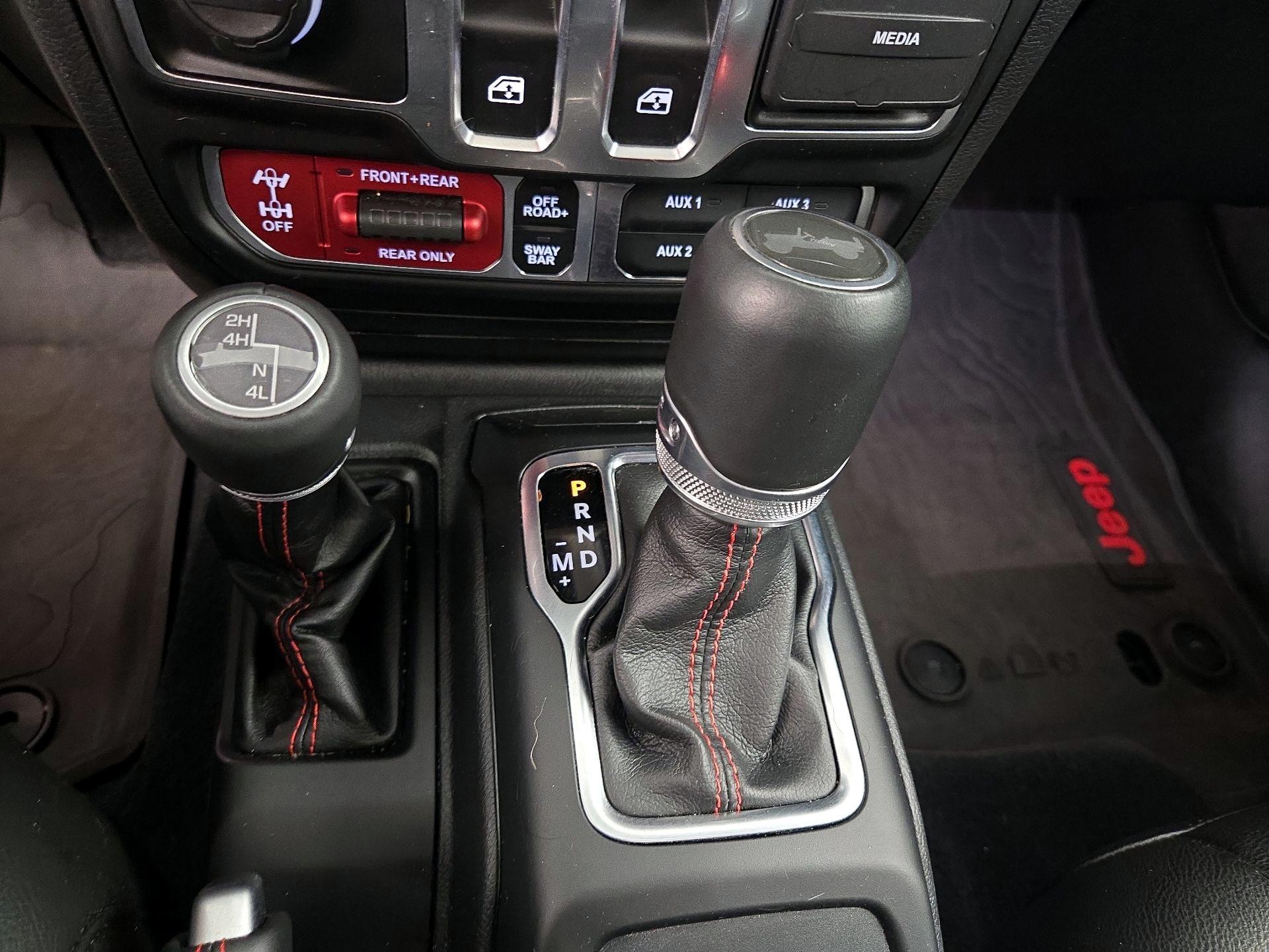 Thumbnail: 2023 Jeep Wrangler - 18