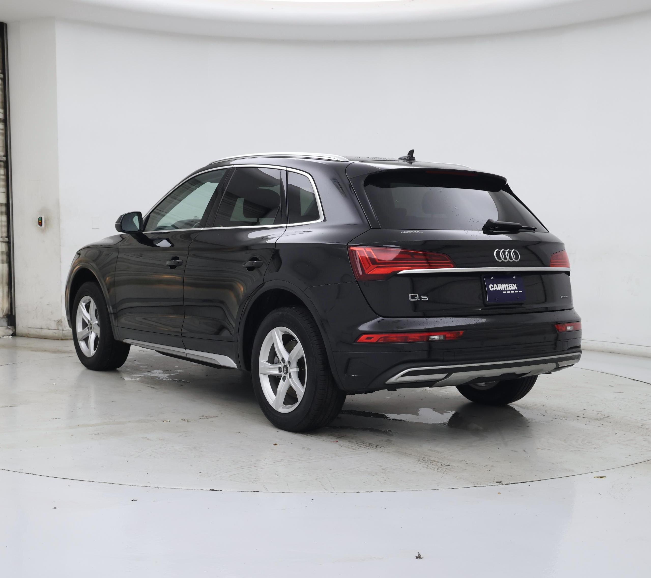 Thumbnail: 2023 Audi Q5 - 2