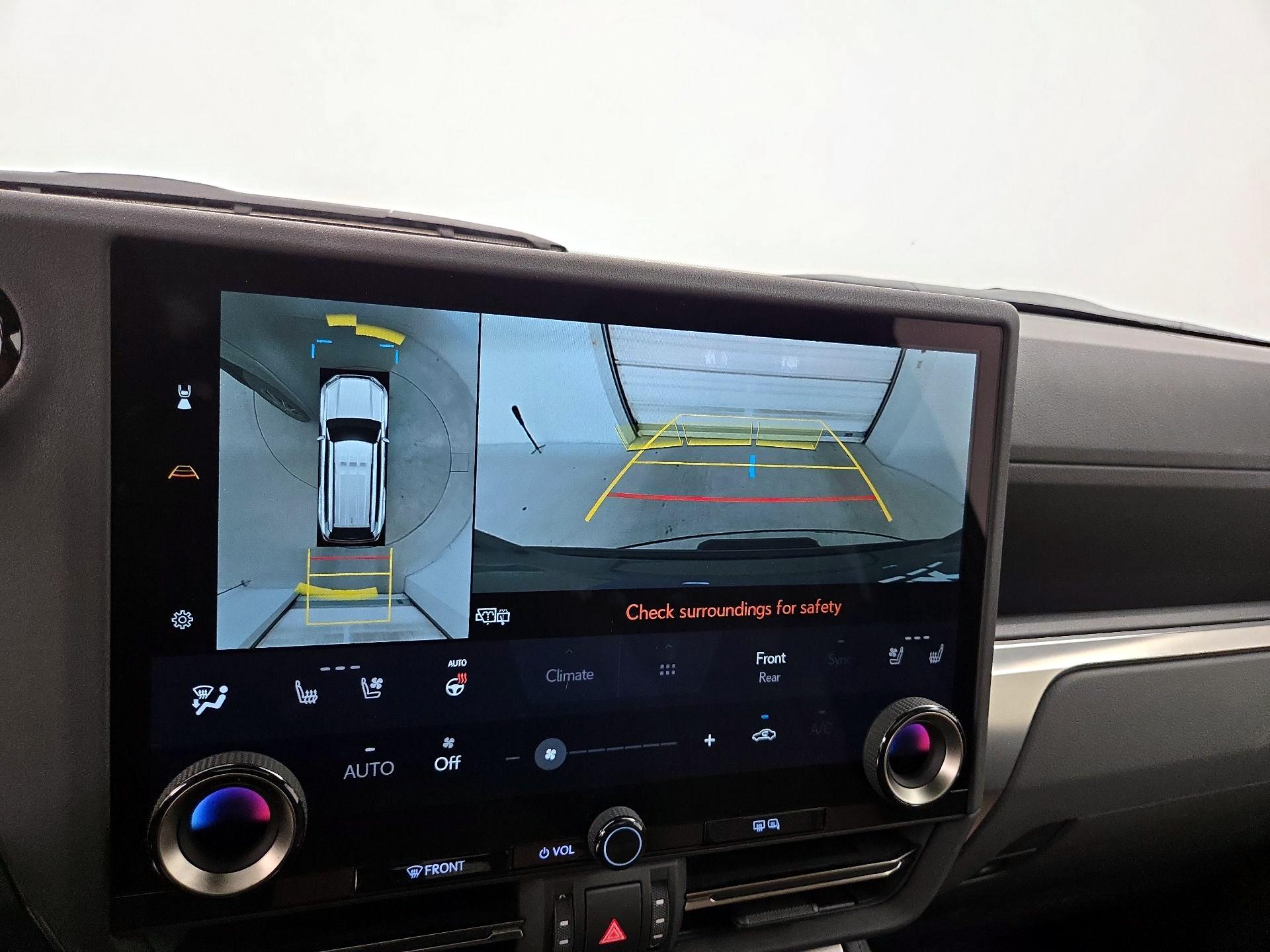 Thumbnail: 2024 Lexus GX - 14