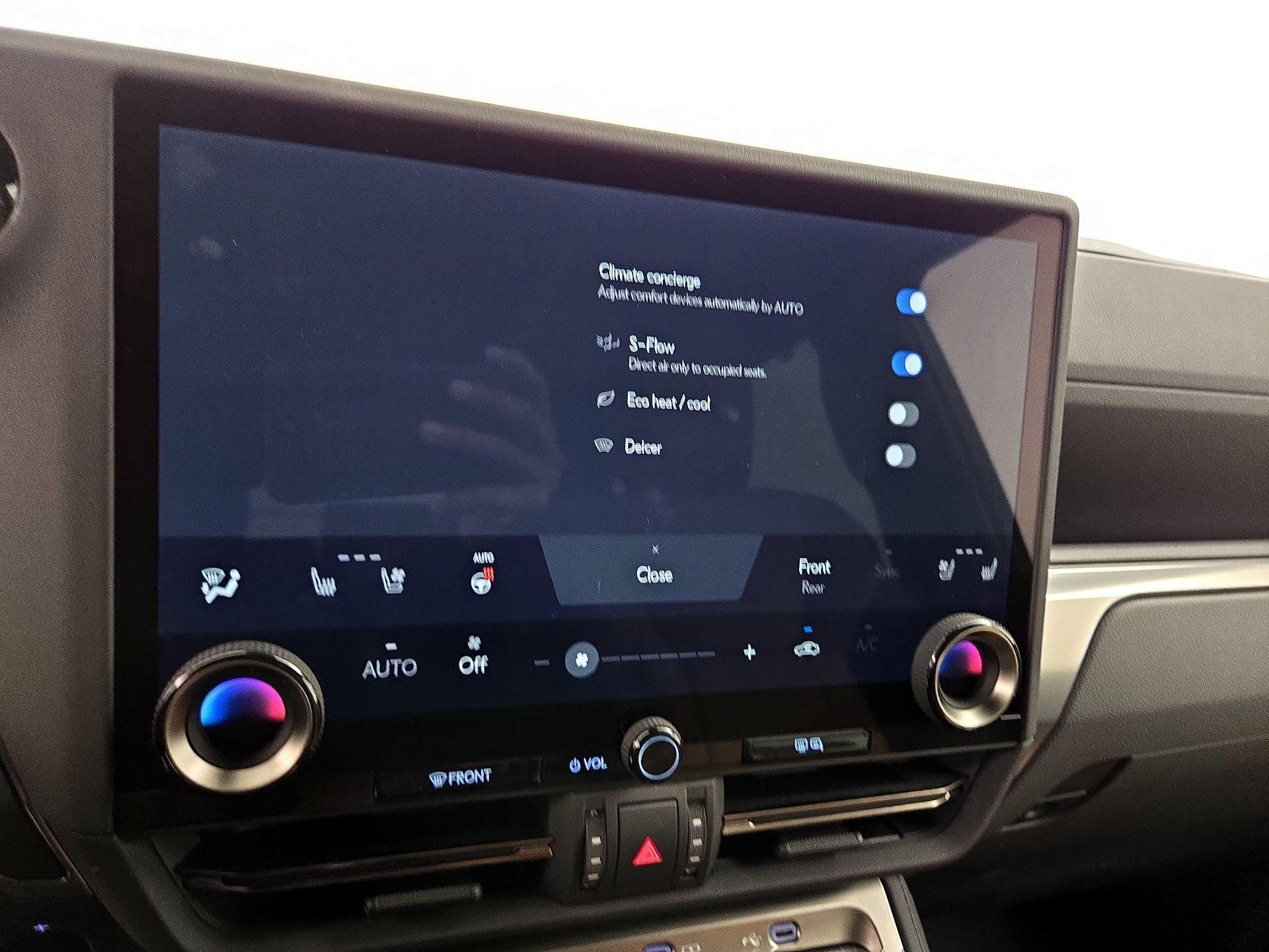 Thumbnail: 2024 Lexus GX - 16