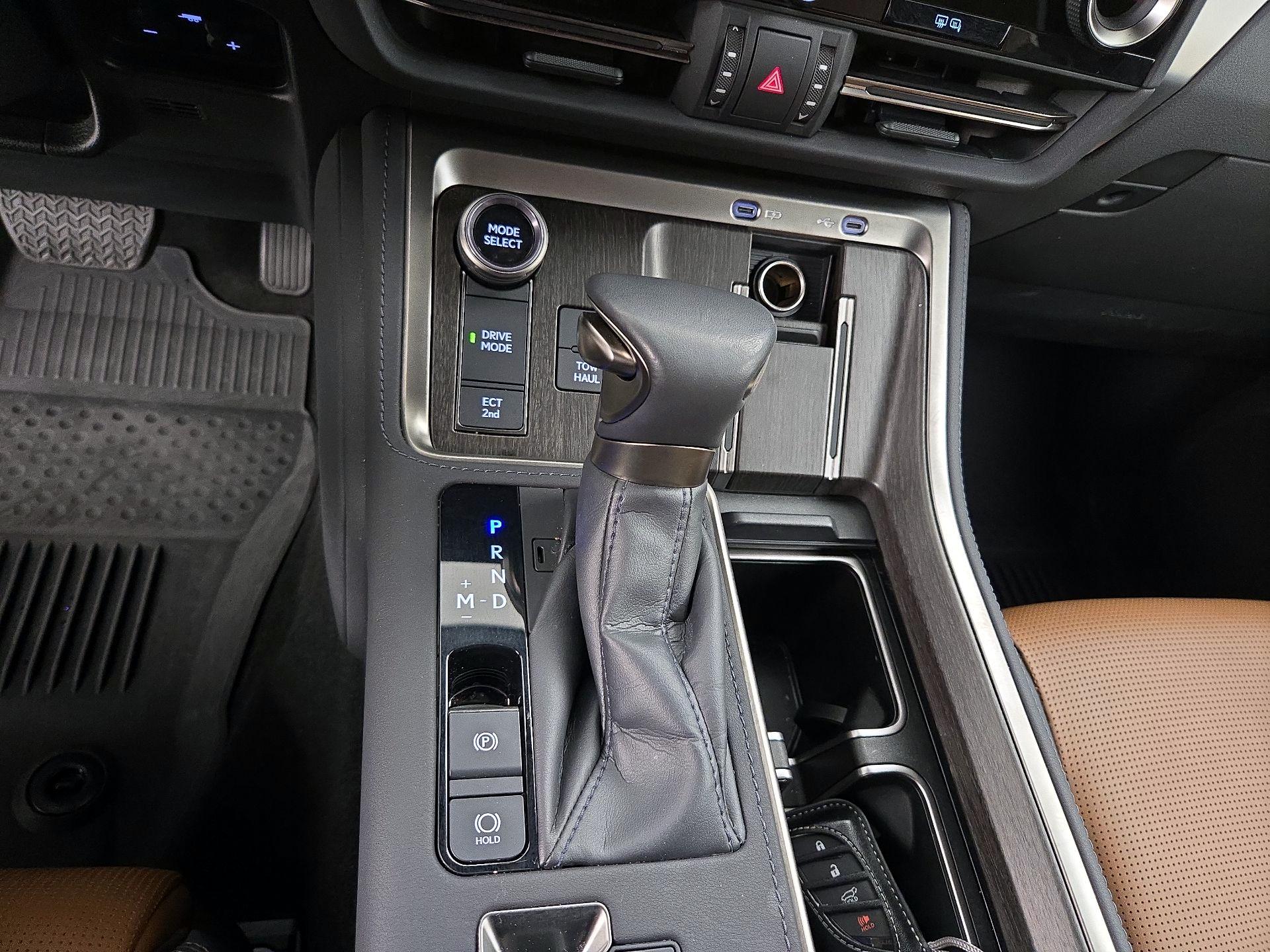 Thumbnail: 2024 Lexus GX - 17