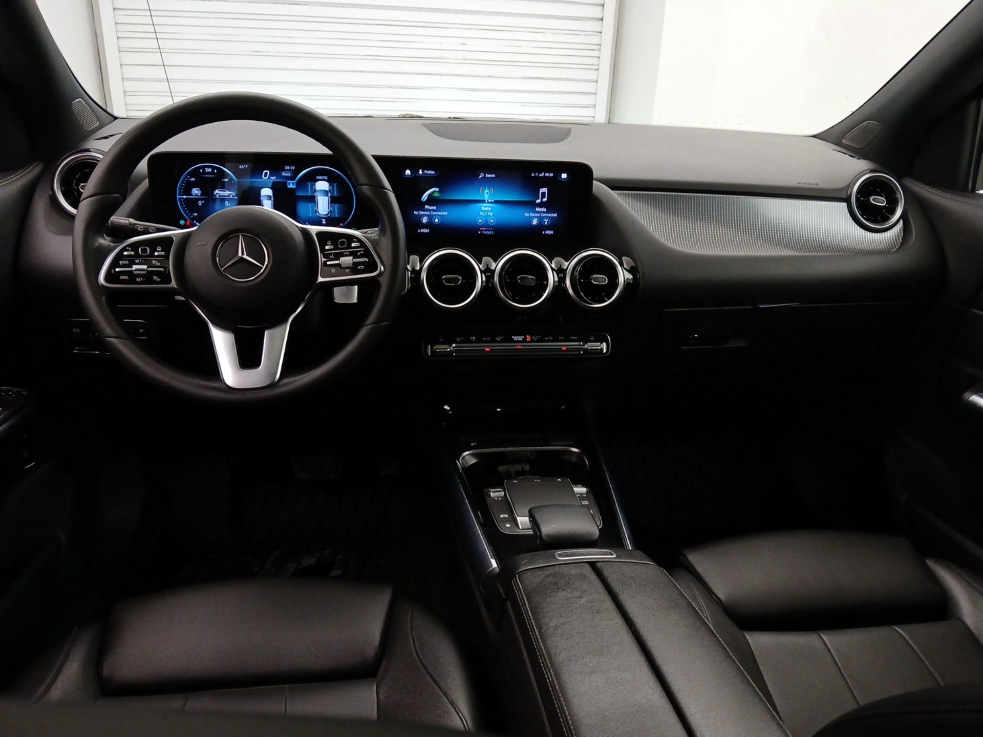 Thumbnail: 2022 Mercedes-Benz GLA - 9