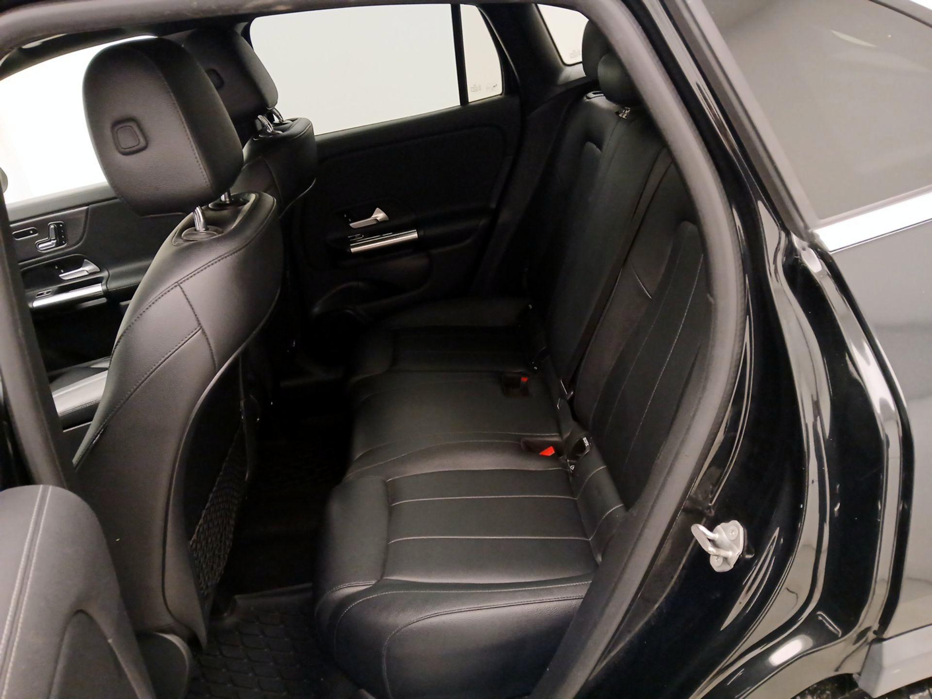 Thumbnail: 2022 Mercedes-Benz GLA - 20