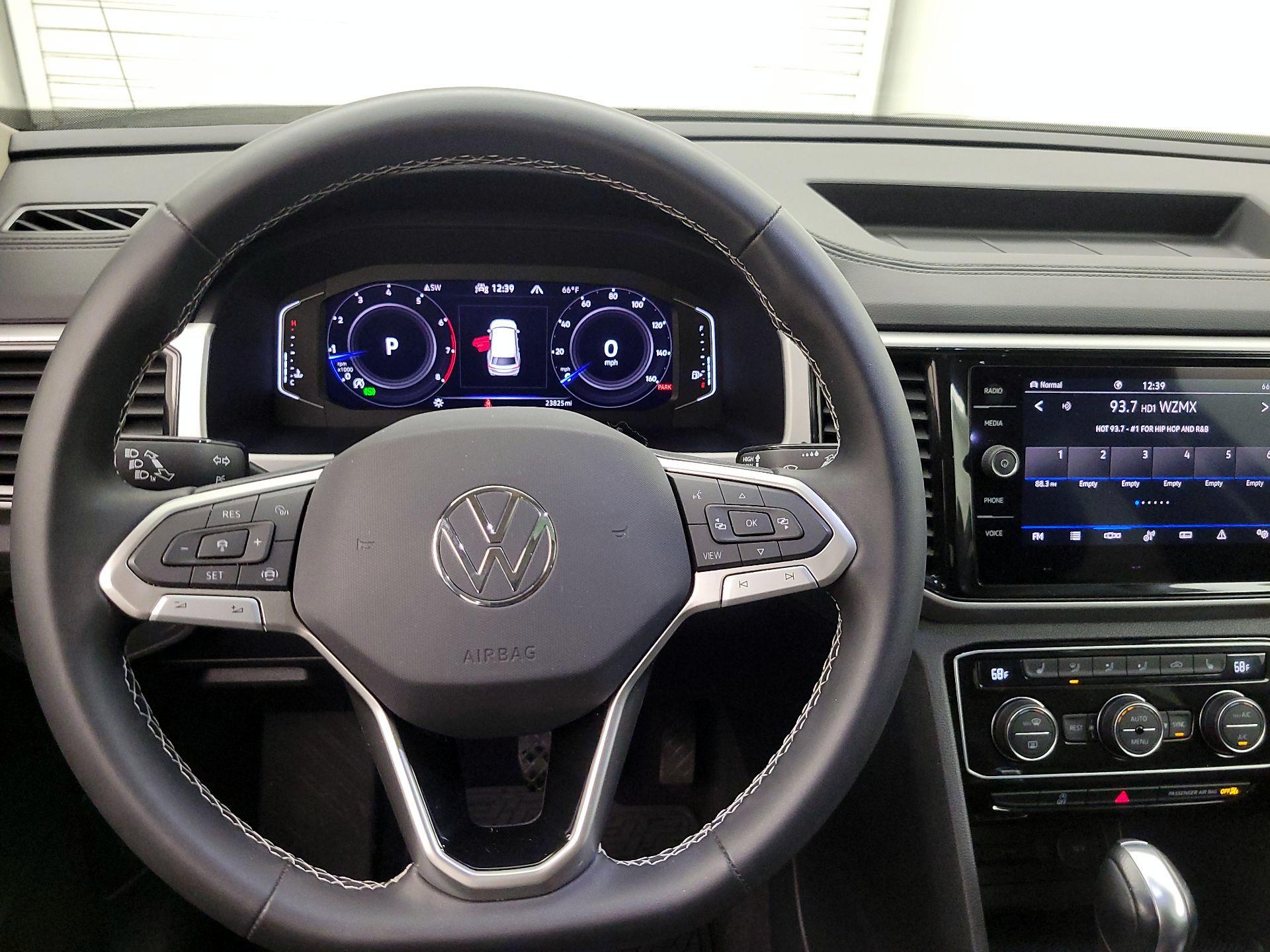 Thumbnail: 2022 Volkswagen Atlas - 10