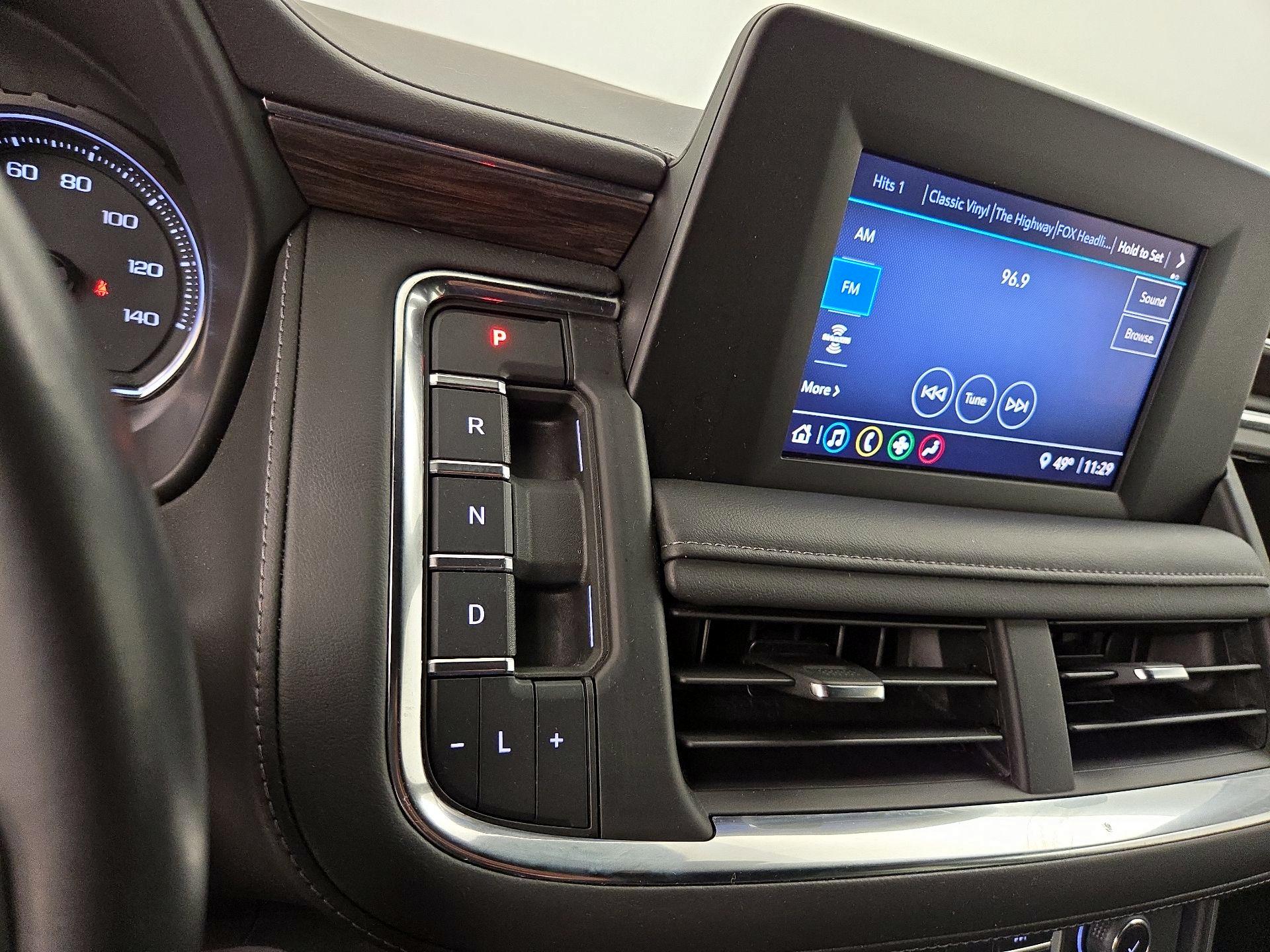 Thumbnail: 2023 Chevrolet Tahoe - 17